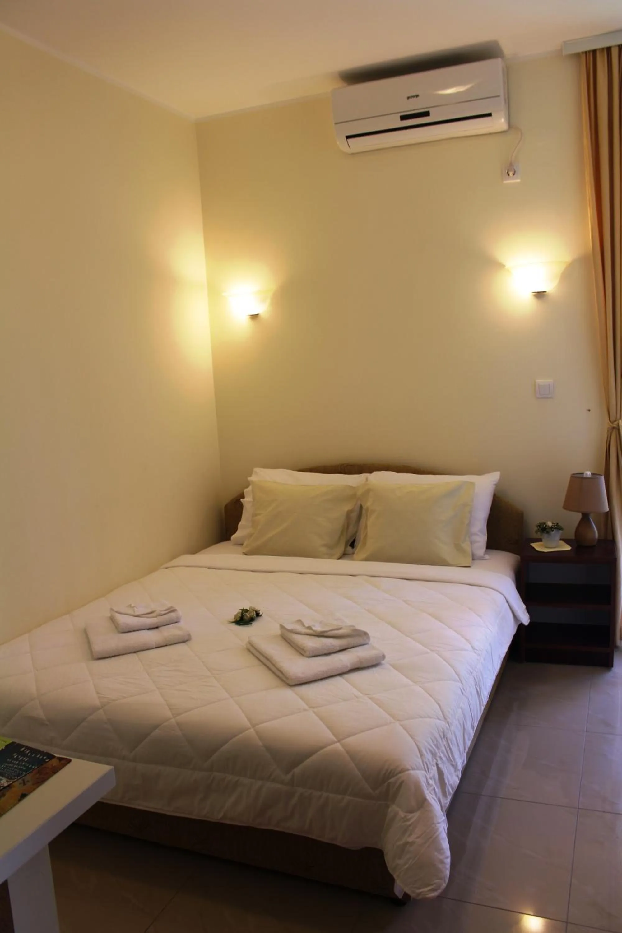 Bedroom, Bed in Swiss Residence Montenegro