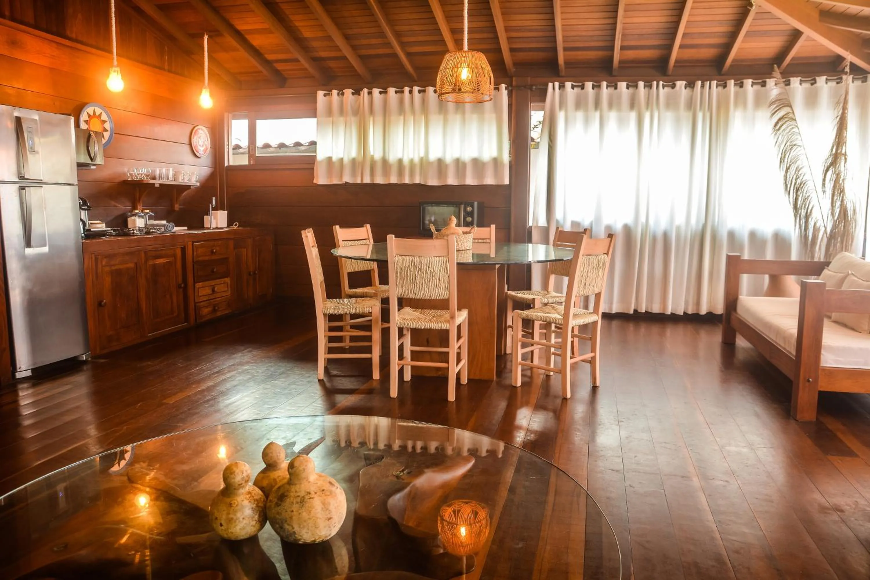 Kitchen or kitchenette in Local Brasil House