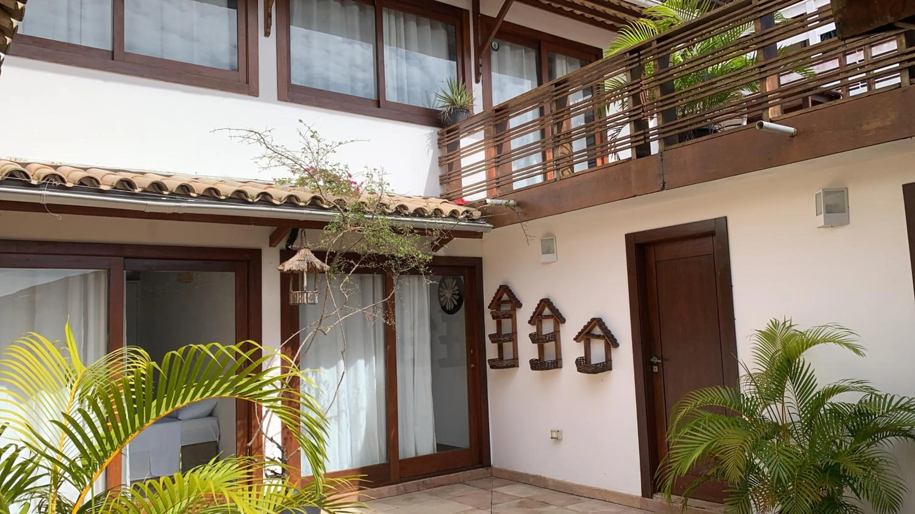 Property building in Local Brasil House