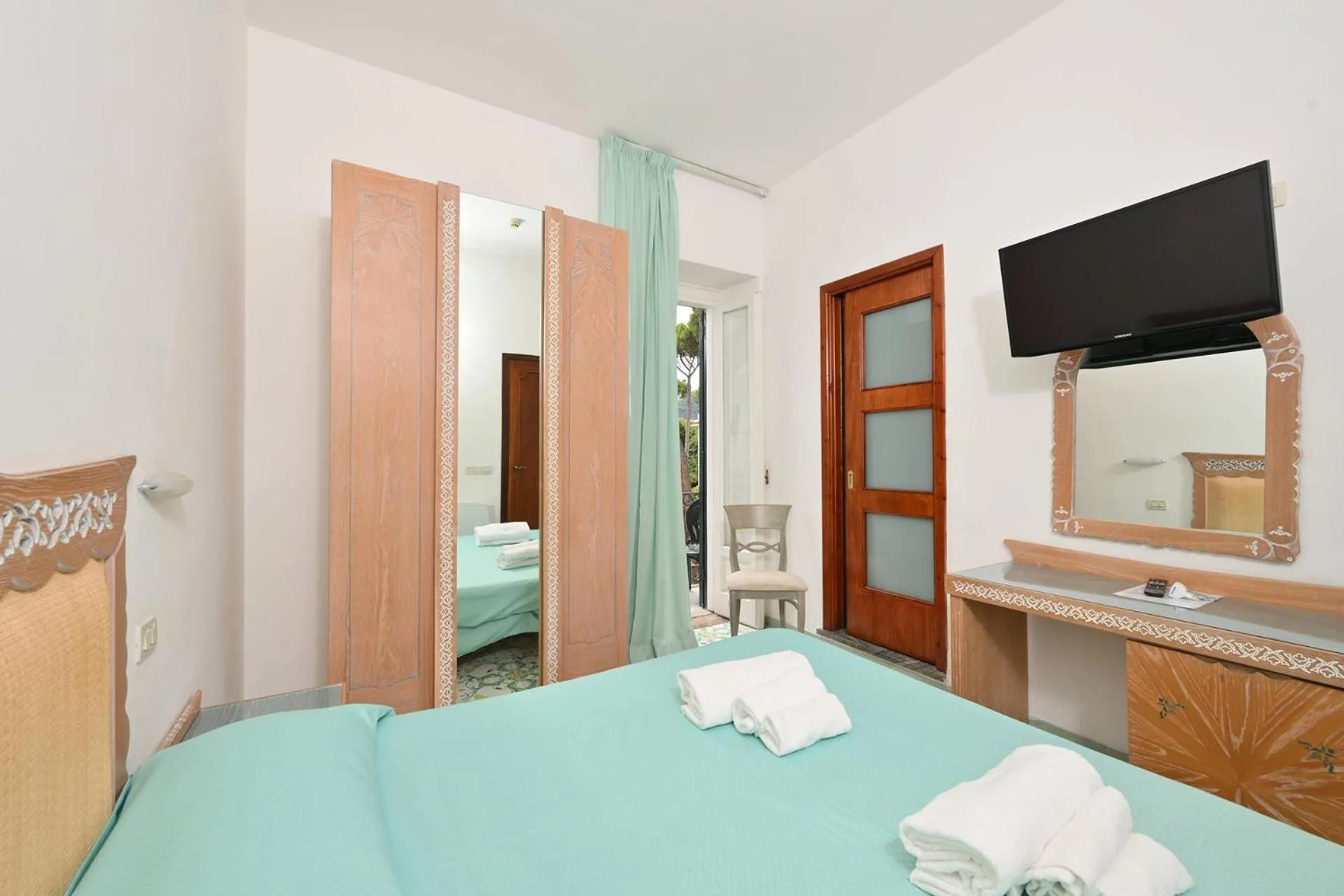 TV and multimedia, Bed in Av Isola Verde Hotel Thermal Spa