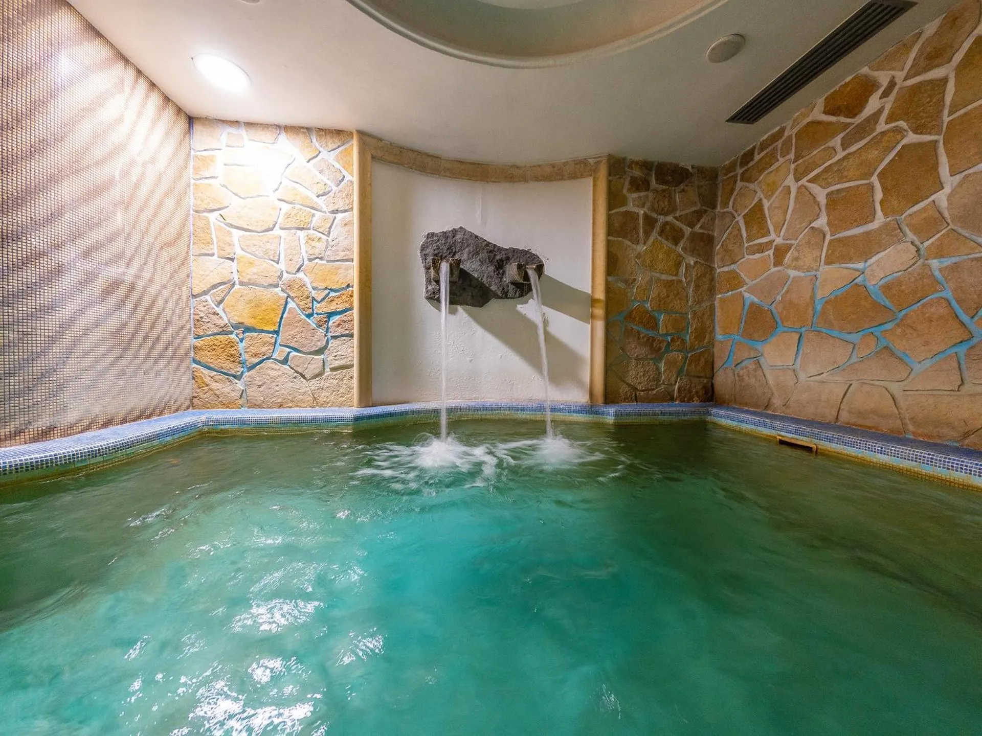 Hot Spring Bath in Av Isola Verde Hotel Thermal Spa