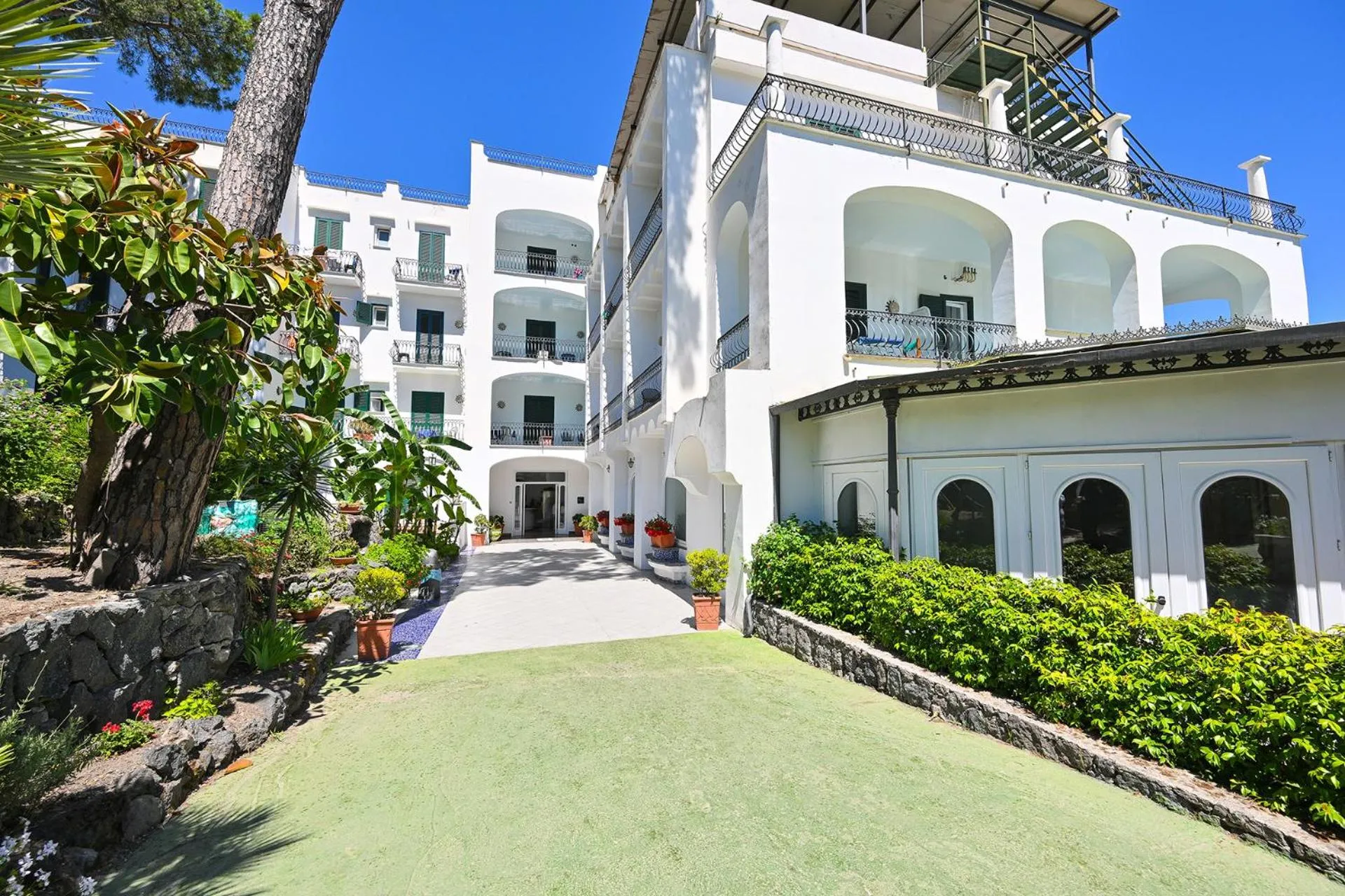 Property building in Av Isola Verde Hotel Thermal Spa