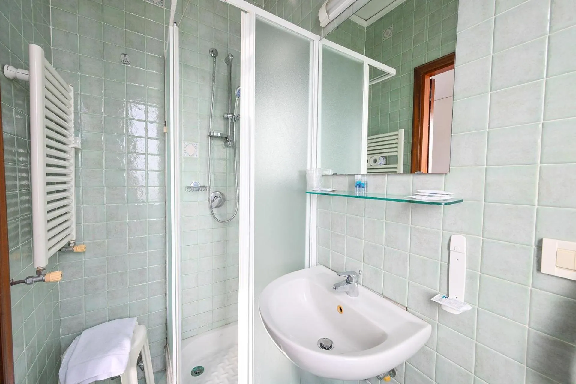 Bathroom in Av Isola Verde Hotel Thermal Spa