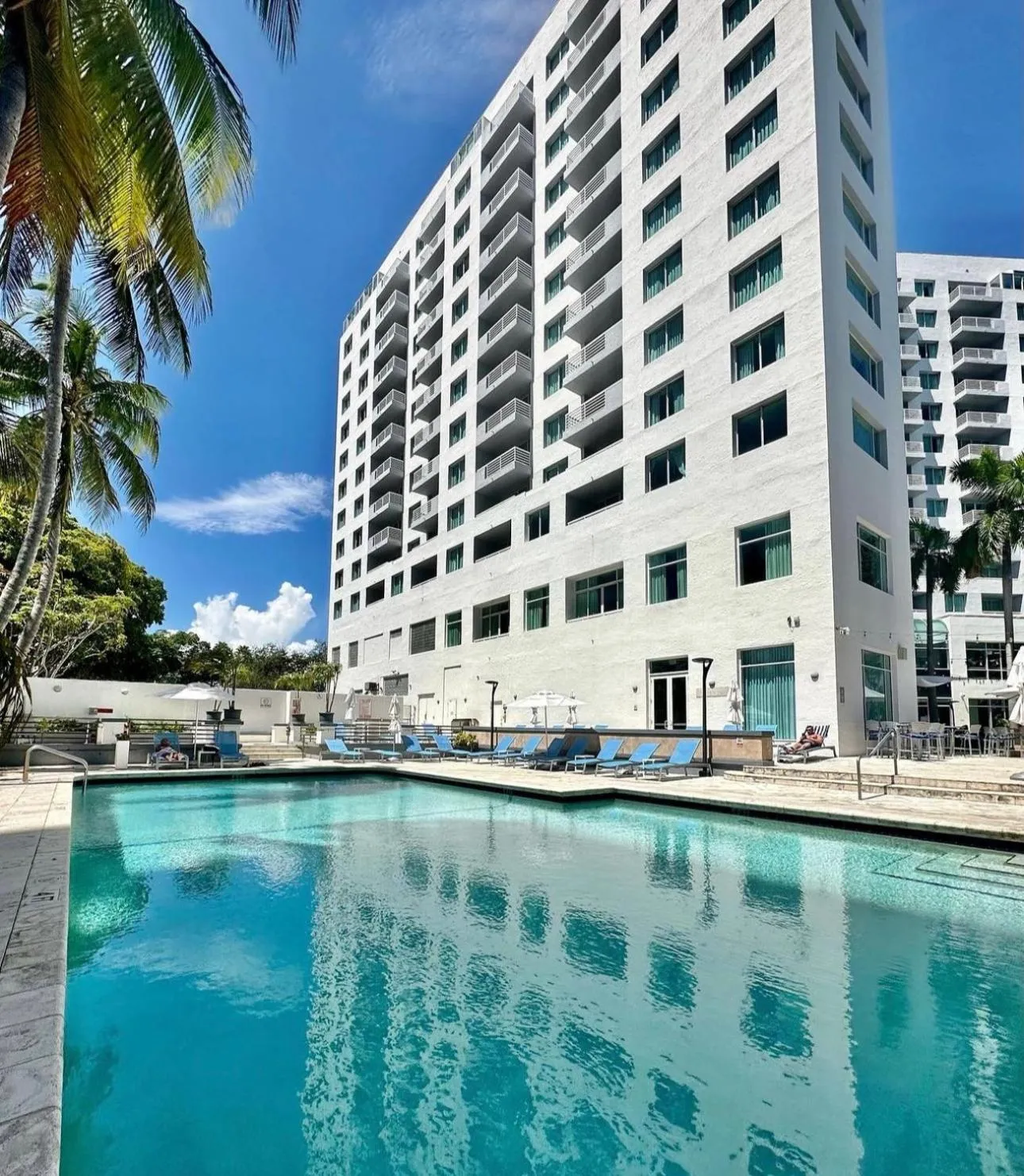 GalleryOne Doubletree Hilton GC Turtle Cove