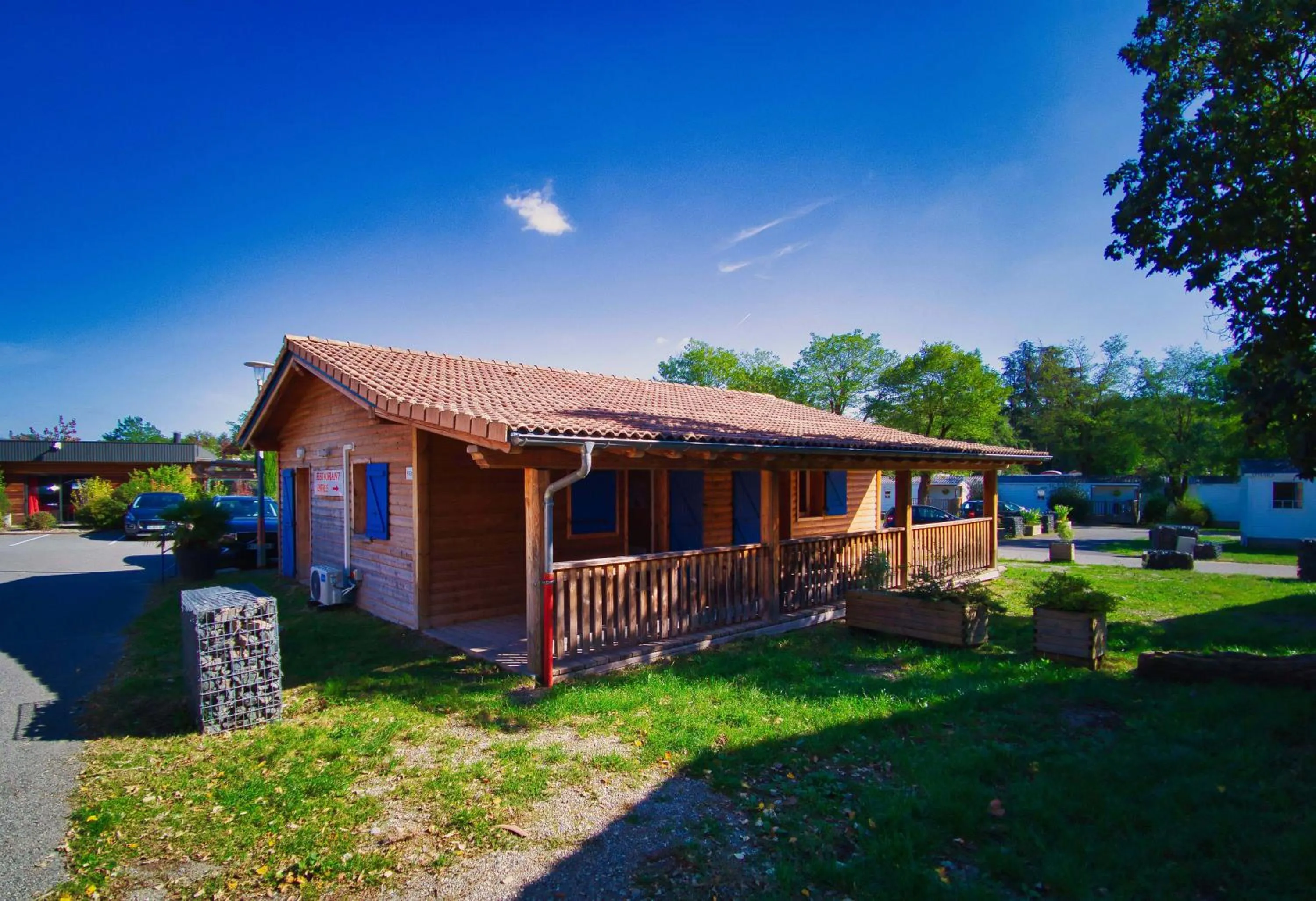 Patio in Lodge Hôtel & Spa Les Voiles du Grand Large