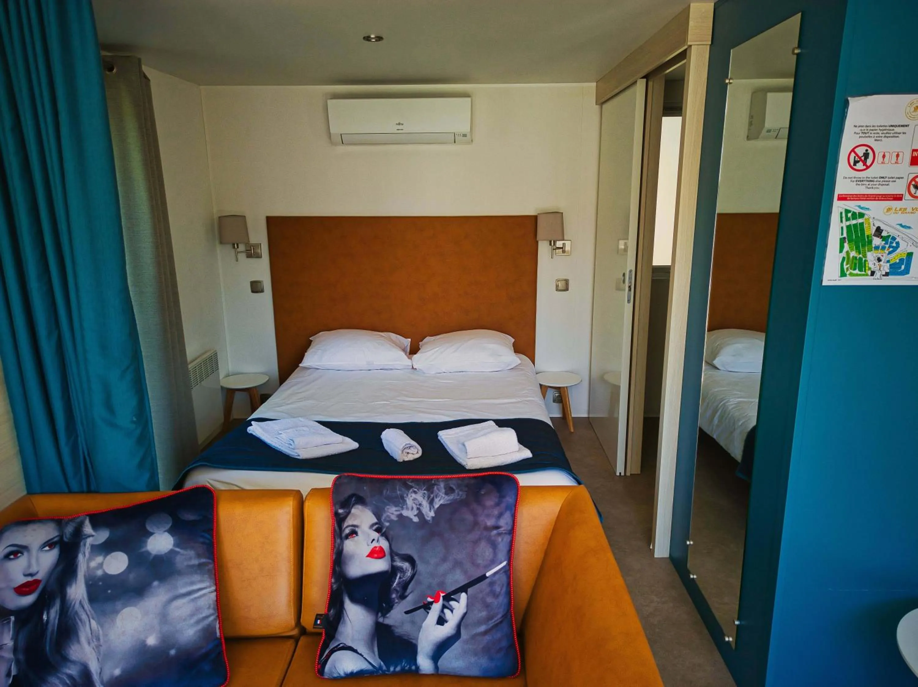 Bed in Lodge Hôtel & Spa Les Voiles du Grand Large