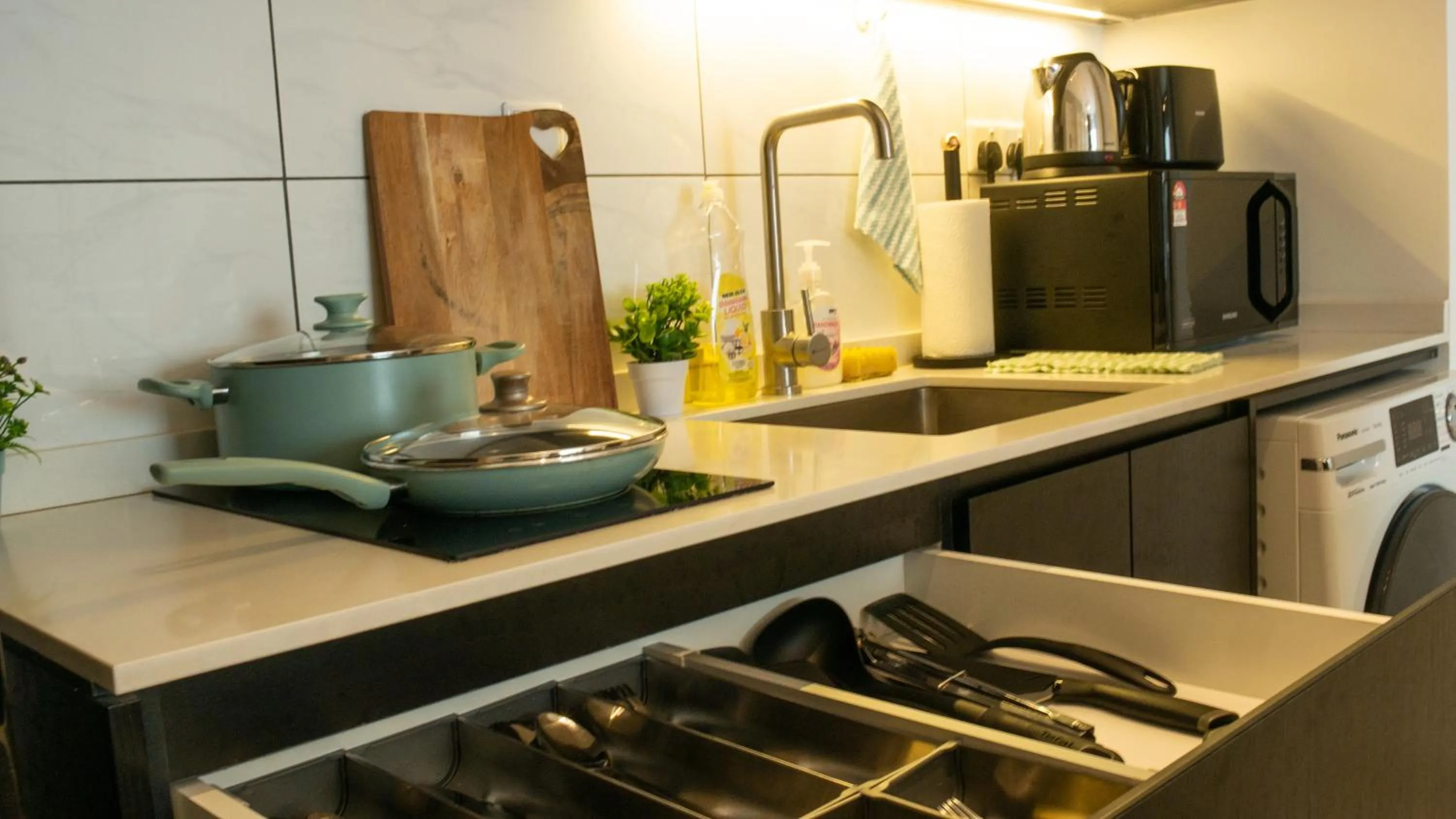 Coffee/tea facilities in Axon Residence KLCC - AX HOME