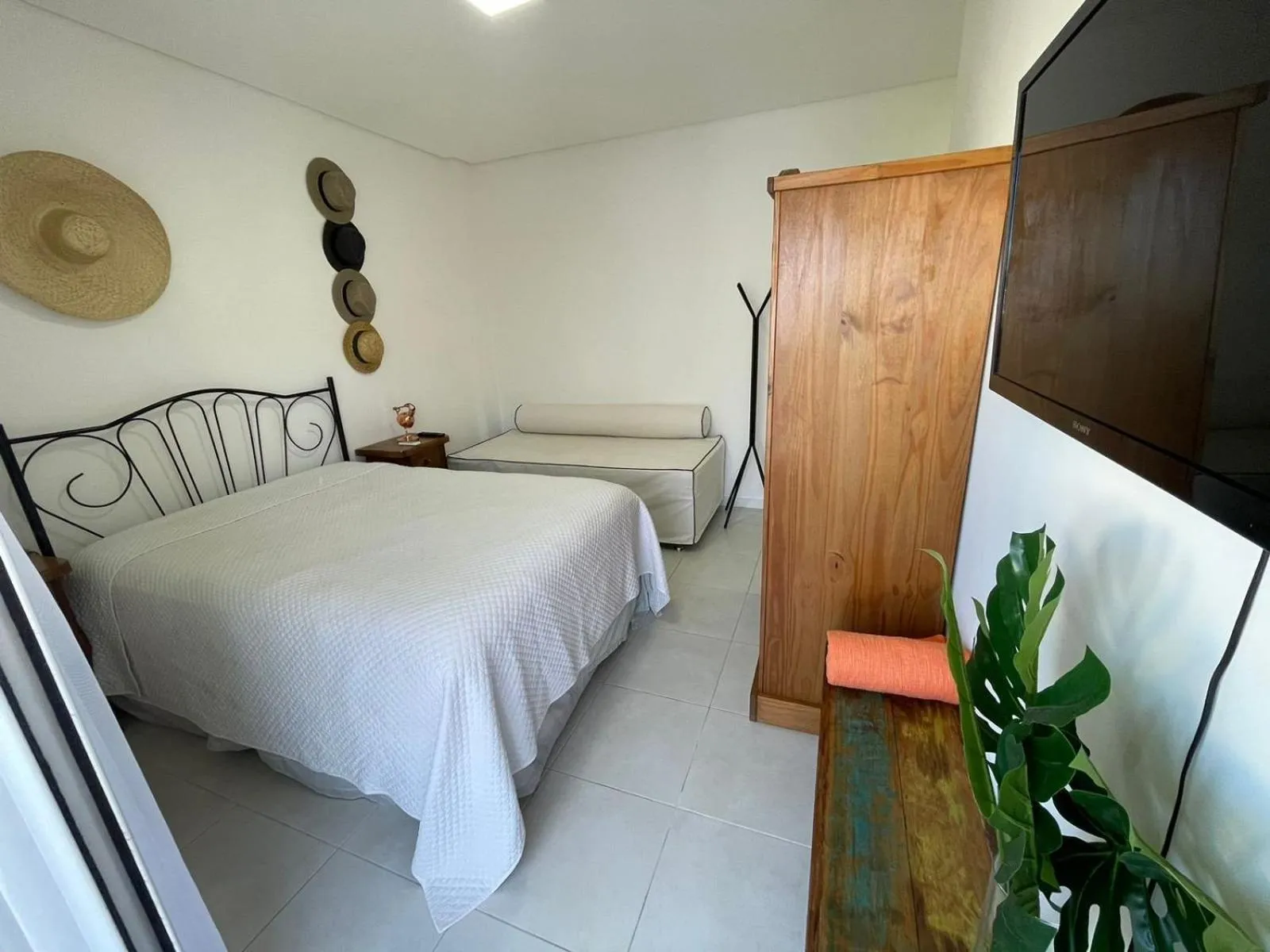 Cód 95 - Apartamento amplo e decorado