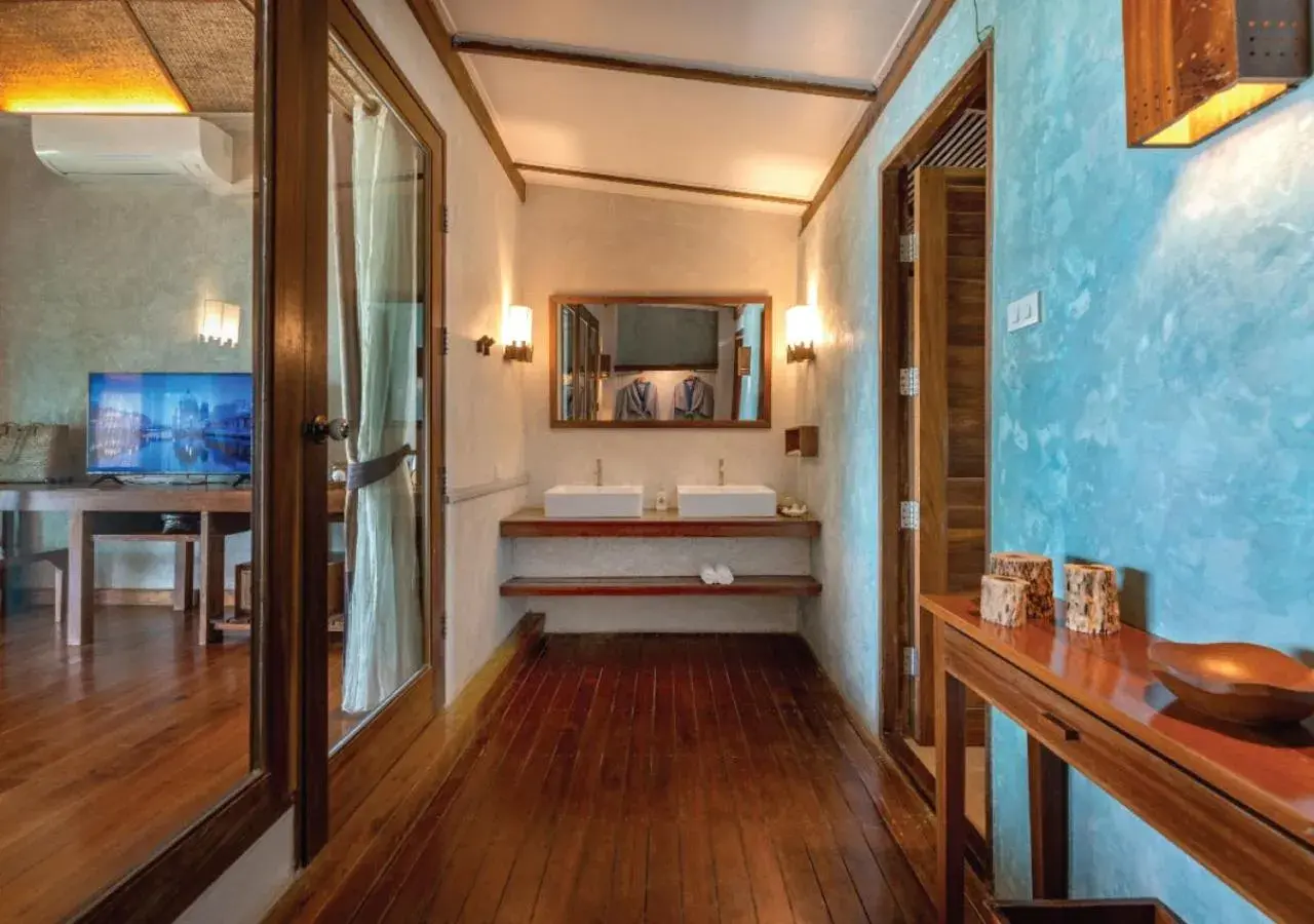 Photo of the whole room in Tinkerbell Resort @ Koh Kood Photo of the whole room in Tinkerbell Resort @ Koh Kood