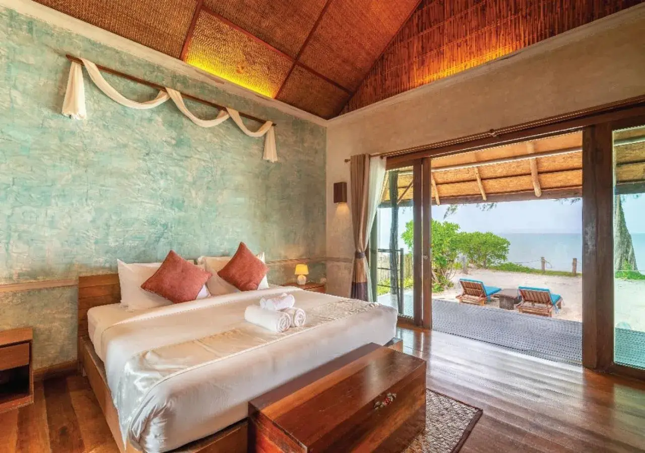Property building, Bed in Tinkerbell Resort @ Koh Kood Property building, Bed in Tinkerbell Resort @ Koh Kood