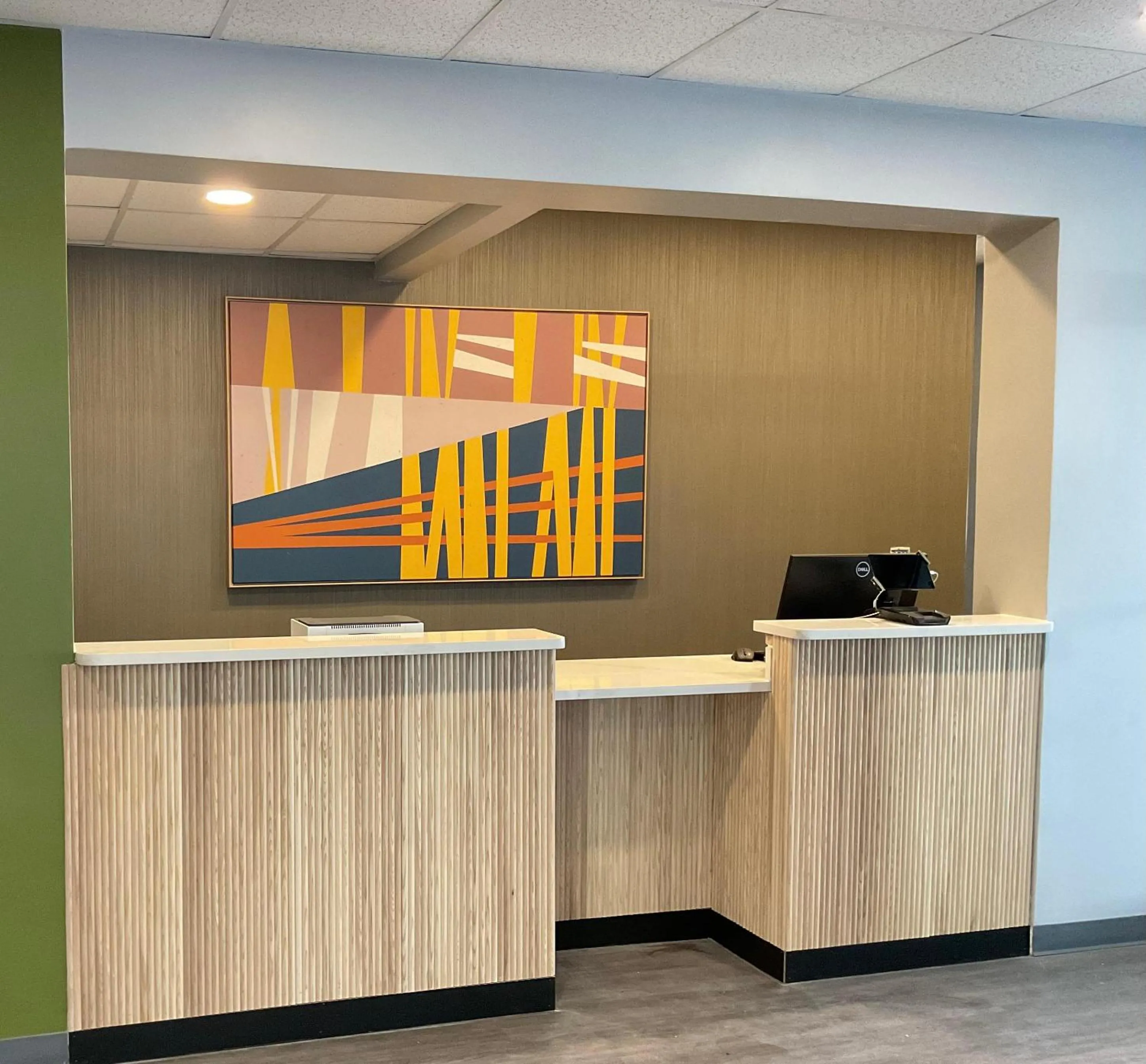 Clemmons Inn & Suites