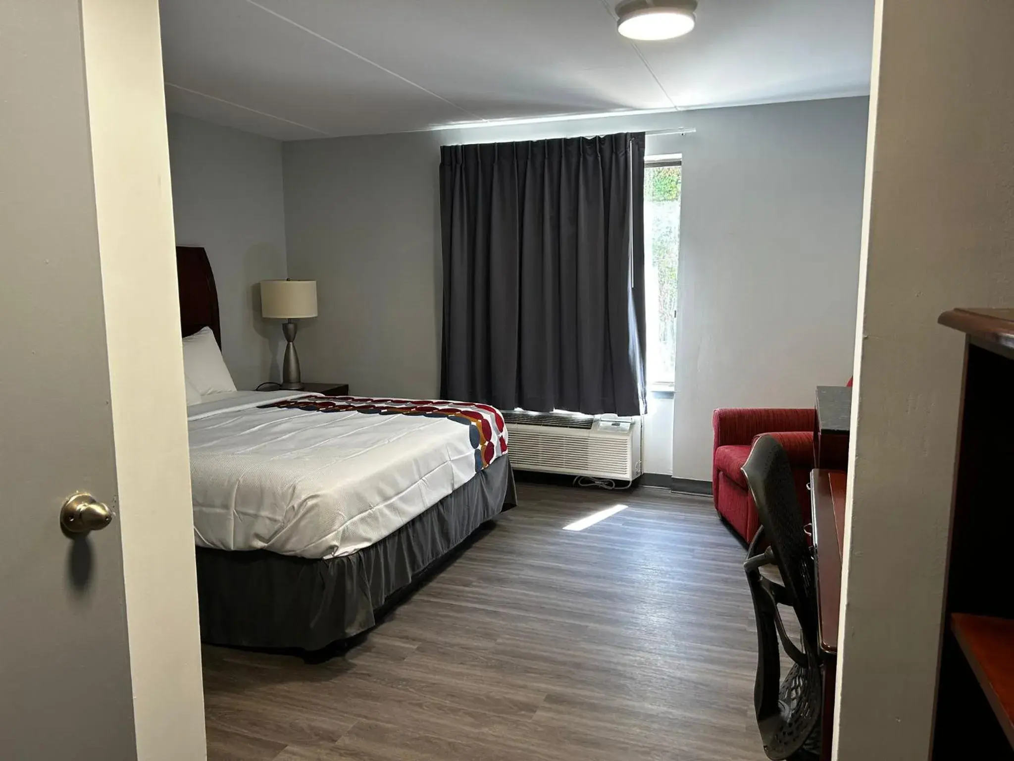 Bed in Rodeway inn Clemmons - Winston-Salem Area Bed in Rodeway inn Clemmons - Winston-Salem Area