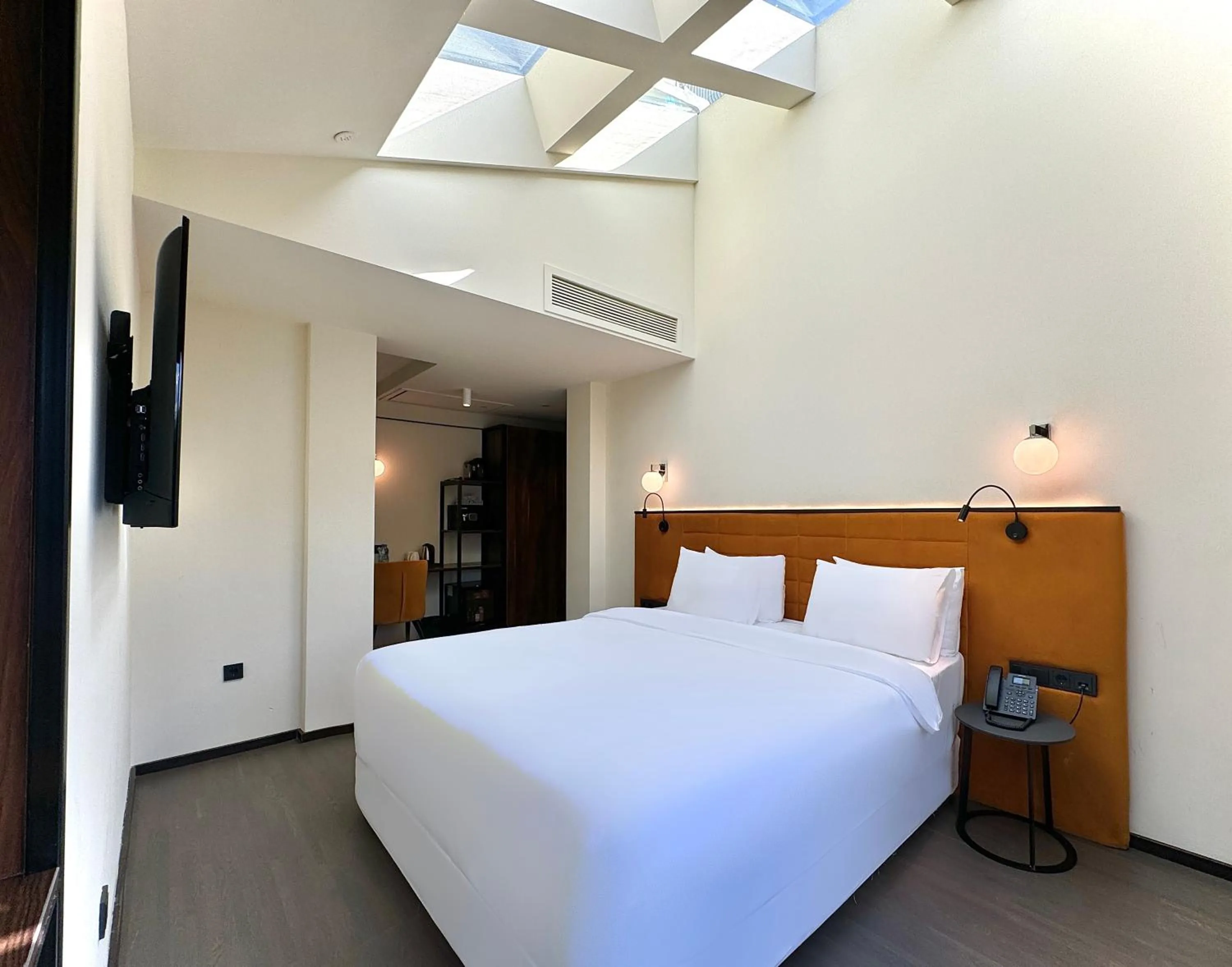 Bed in Design Hotel & Private Spa - Tbilisi Edition