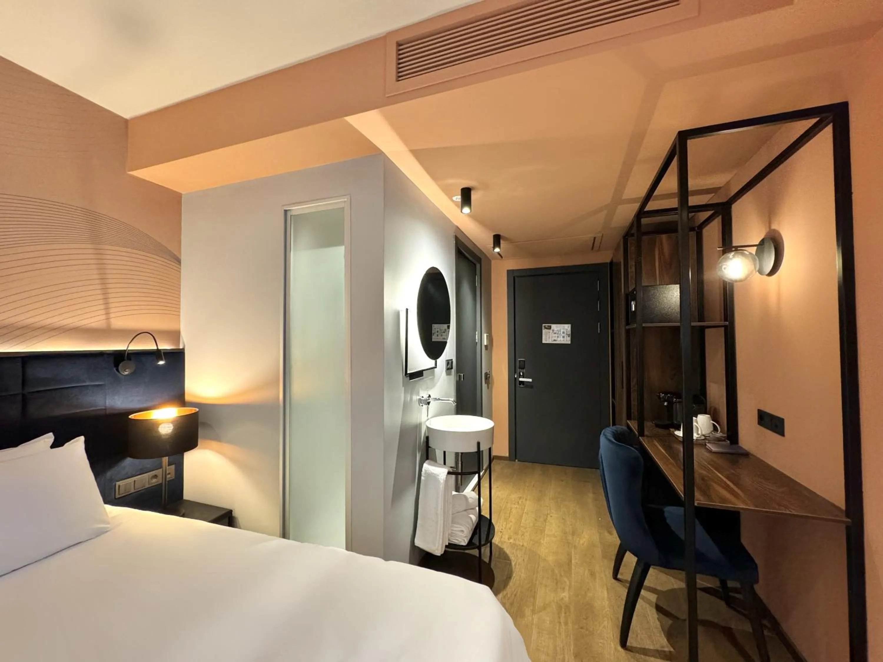 Bed in Design Hotel & Private Spa - Tbilisi Edition