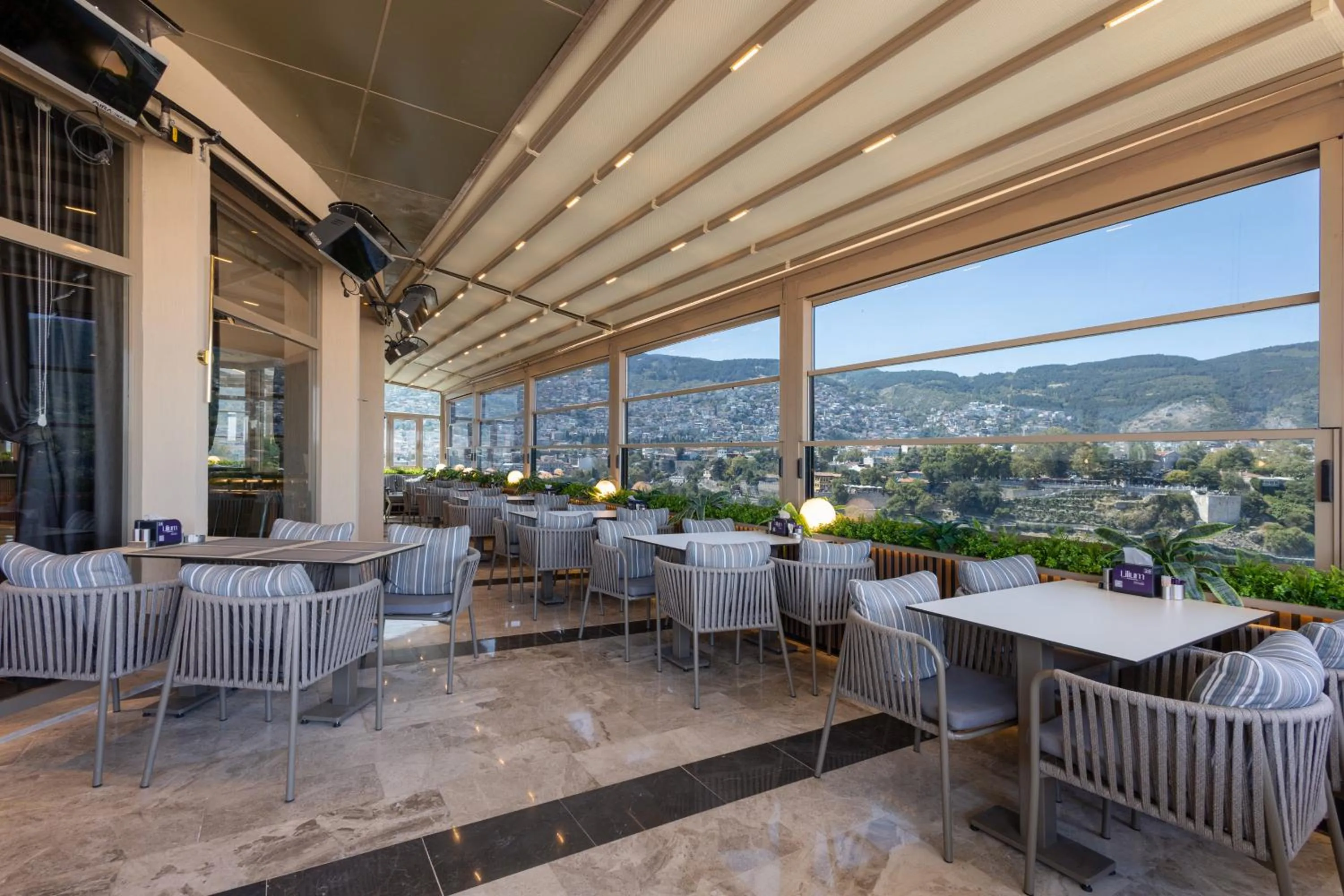 Patio in Lilium Hotel & Suites