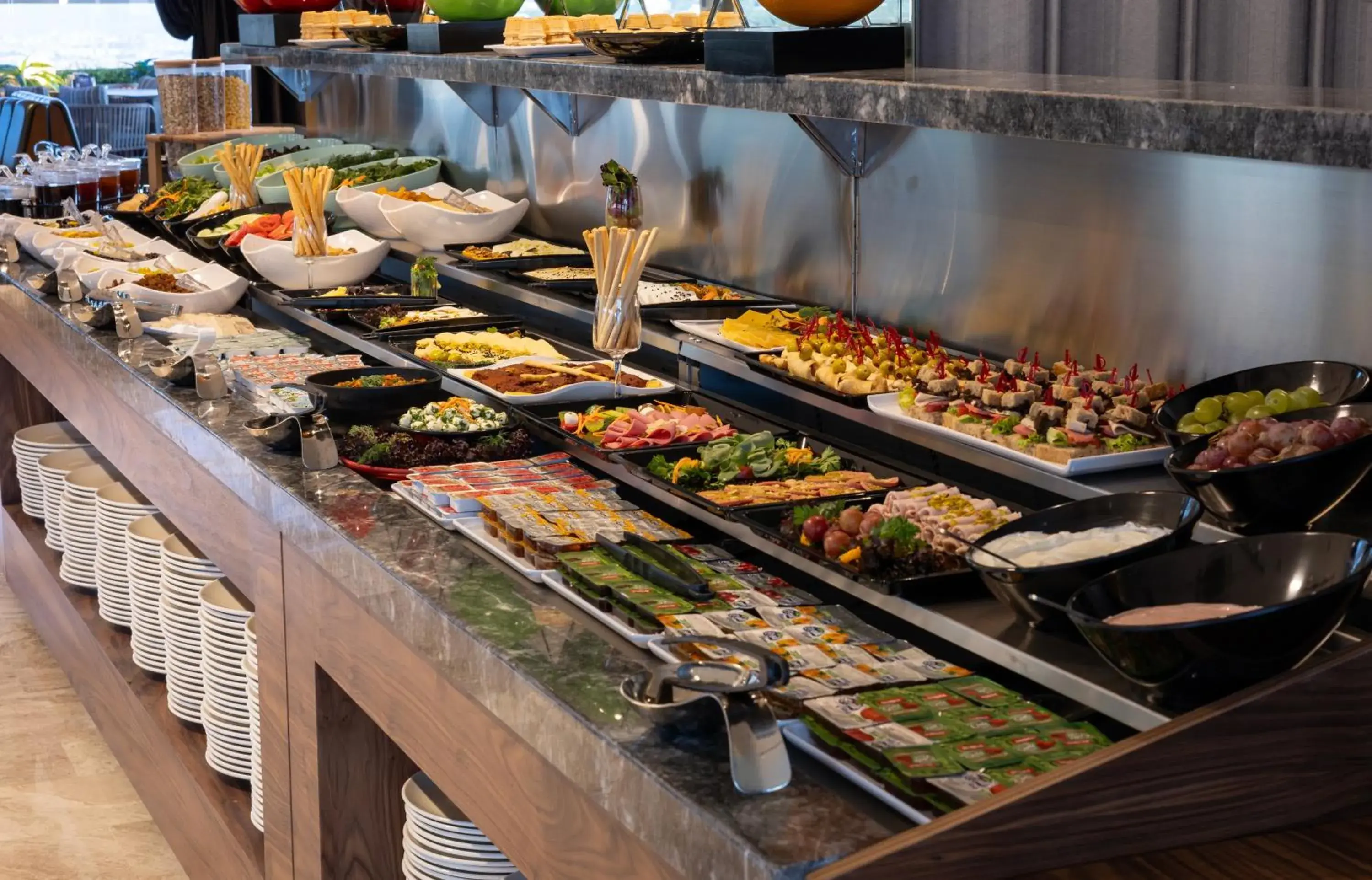 Food and drinks in Lilium Hotel & Suites Food and drinks in Lilium Hotel & Suites