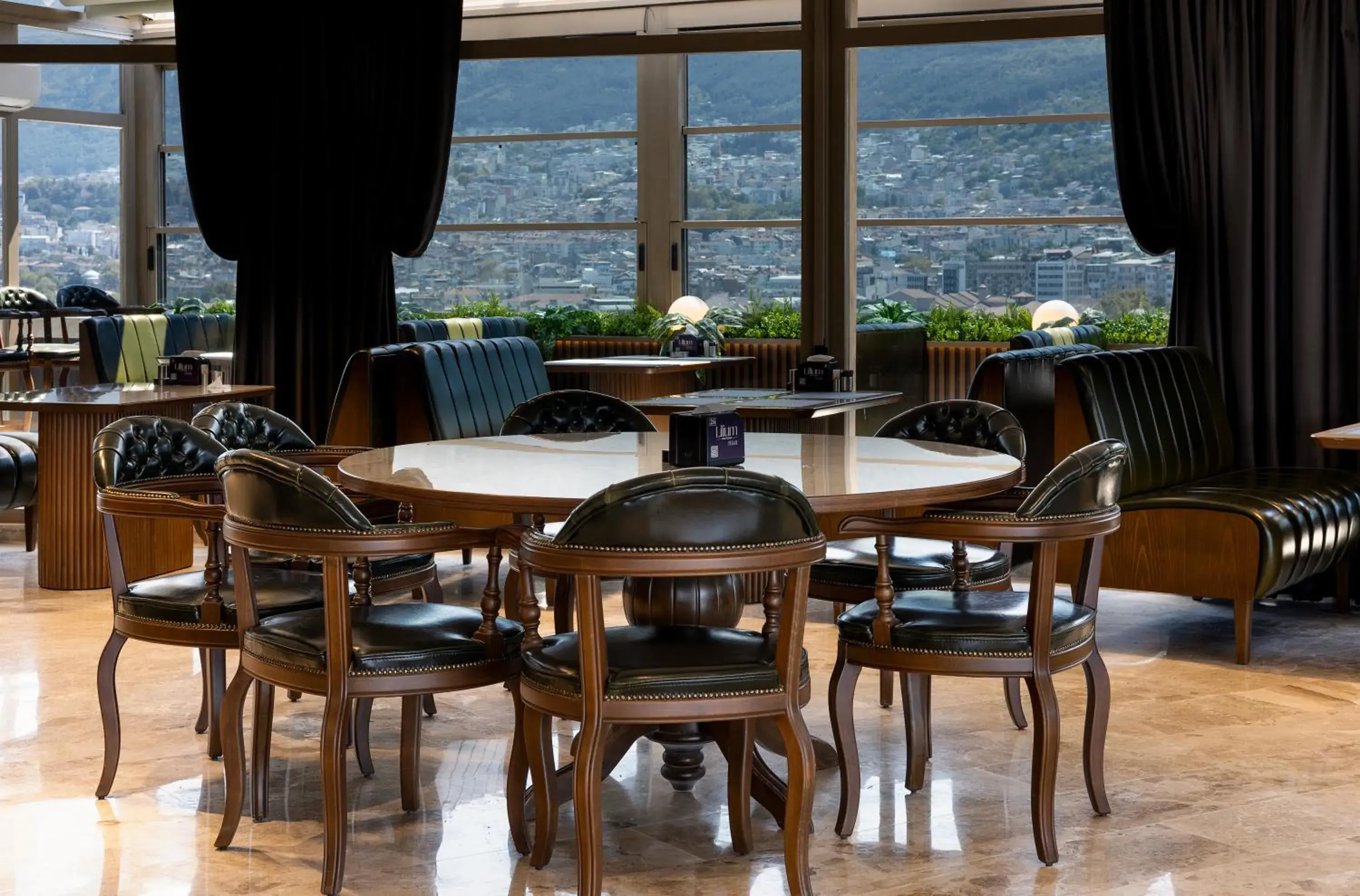 Restaurant/places to eat in Lilium Hotel & Suites Restaurant/places to eat in Lilium Hotel & Suites