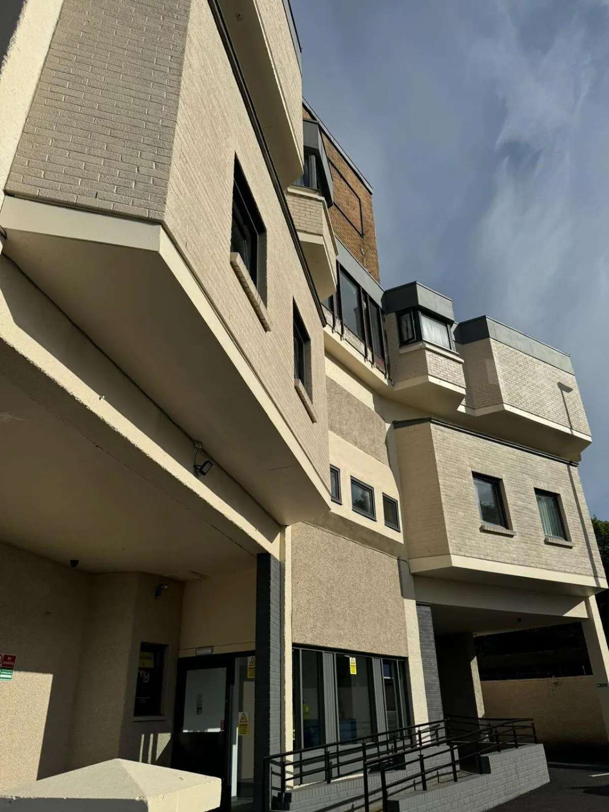 Property building in My Motel Glasgow Airport