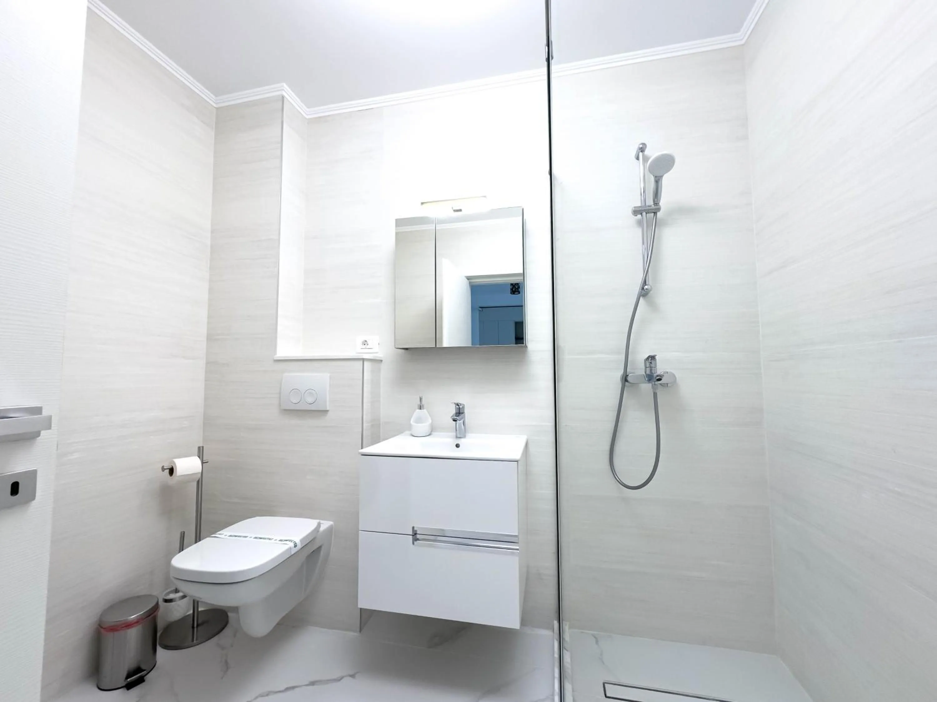 Shower in Wave 6 Apartments