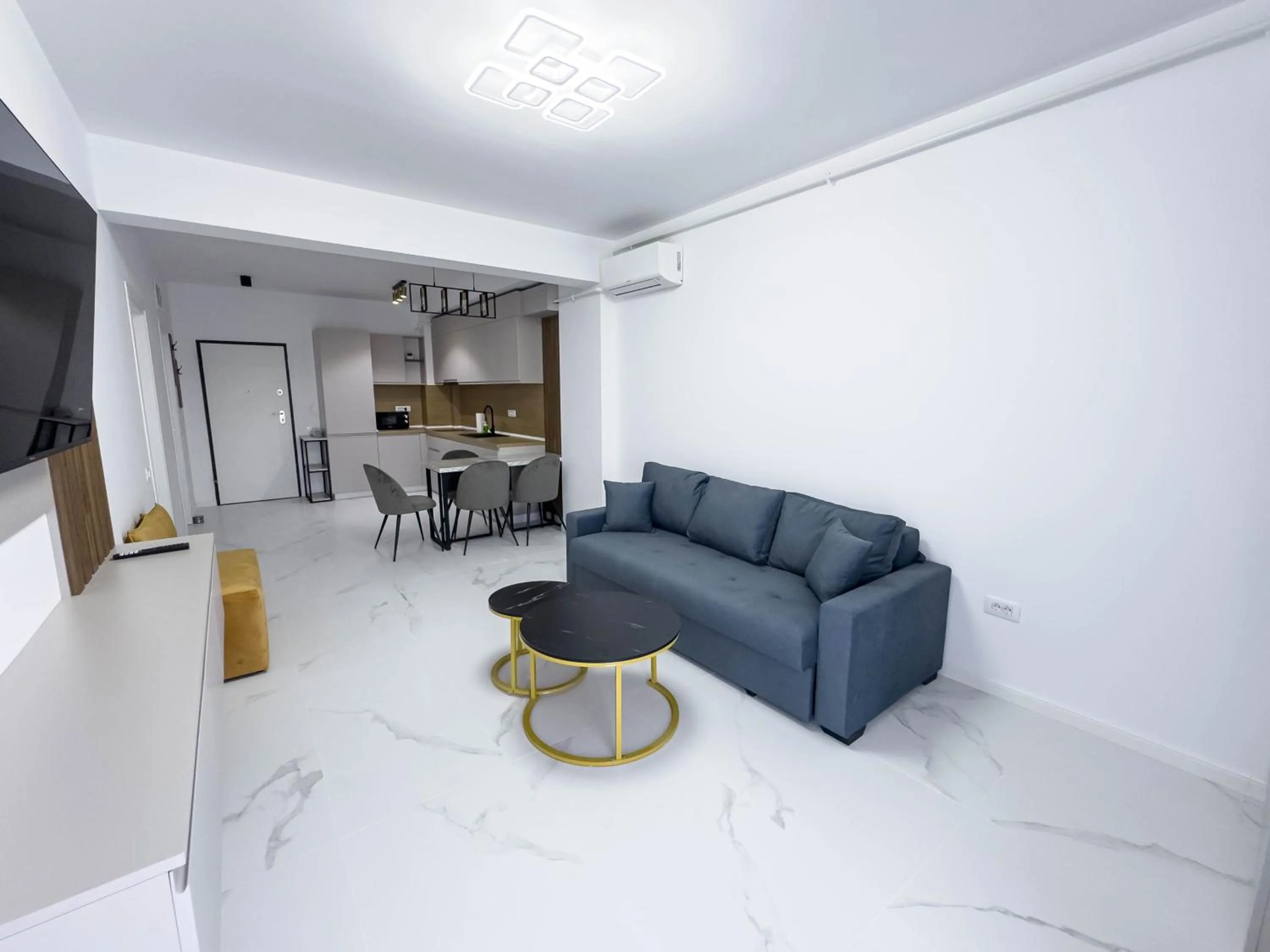 TV and multimedia in Wave 6 Apartments