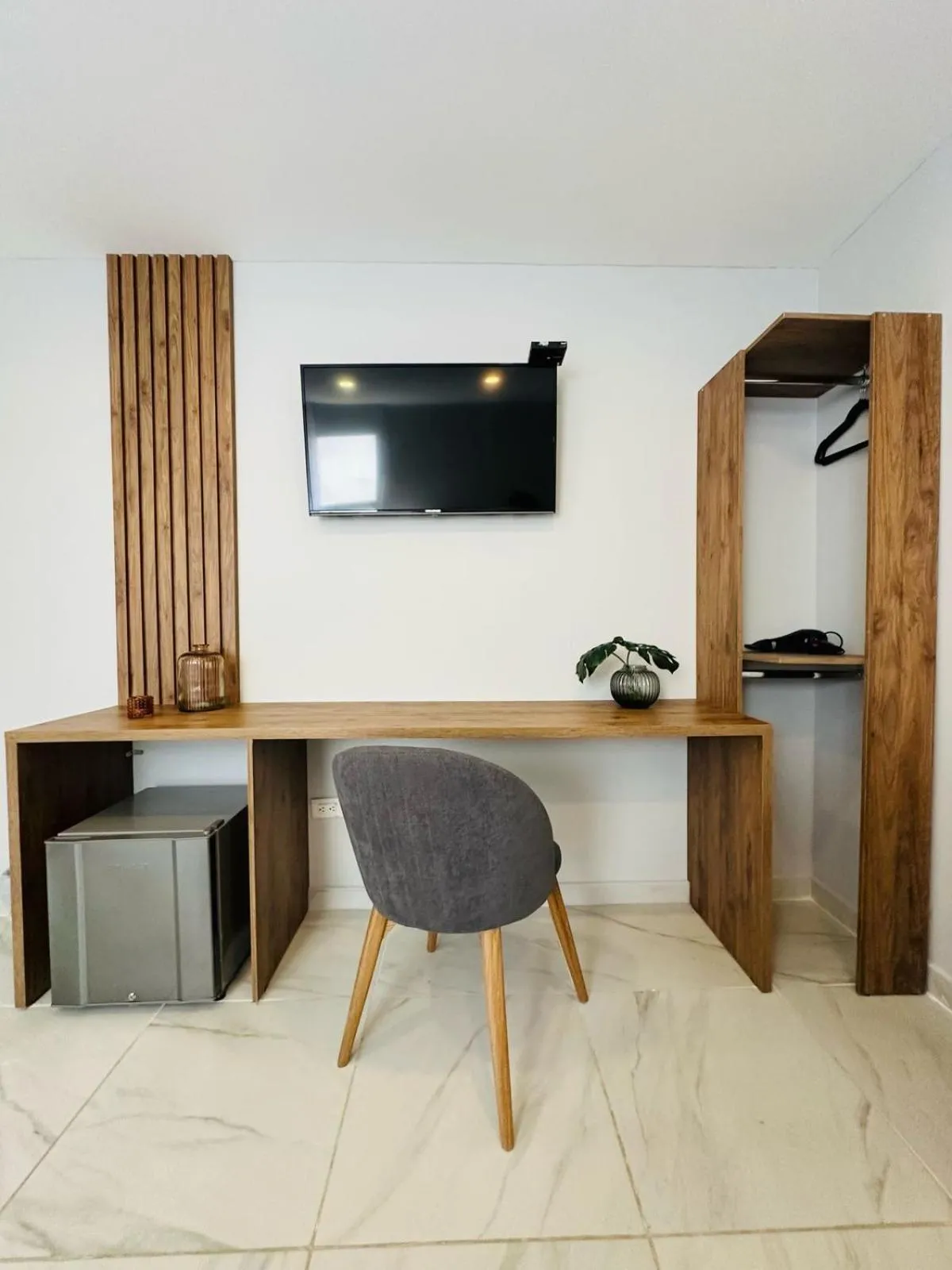 Bedroom in Hotel OR Suite