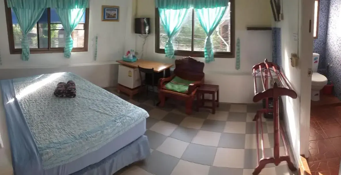 Deluxe Double Room in Residence House Deluxe Double Room in Residence House