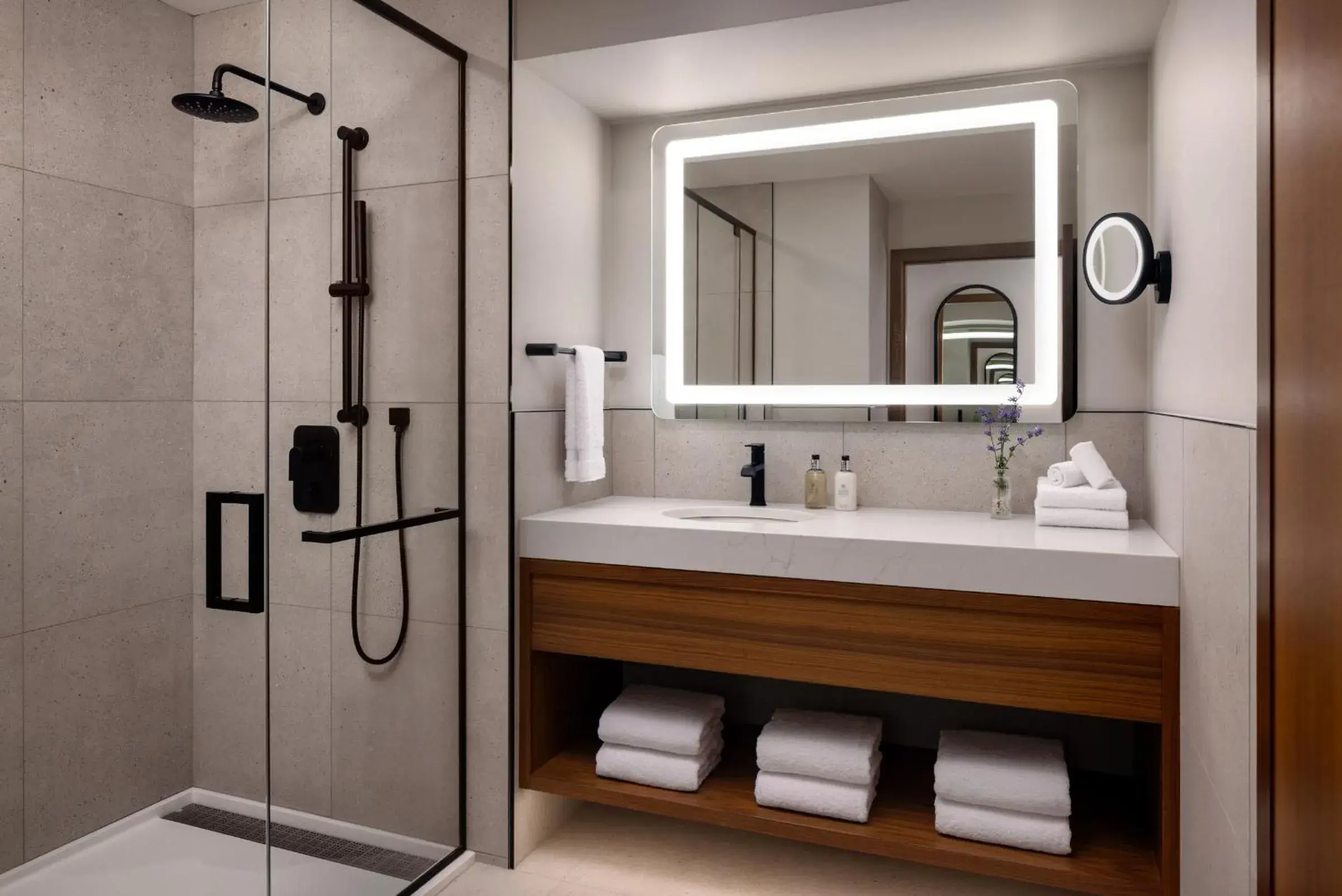 King Room with Mountain View in Naturally Pacific Resort King Room with Mountain View in Naturally Pacific Resort