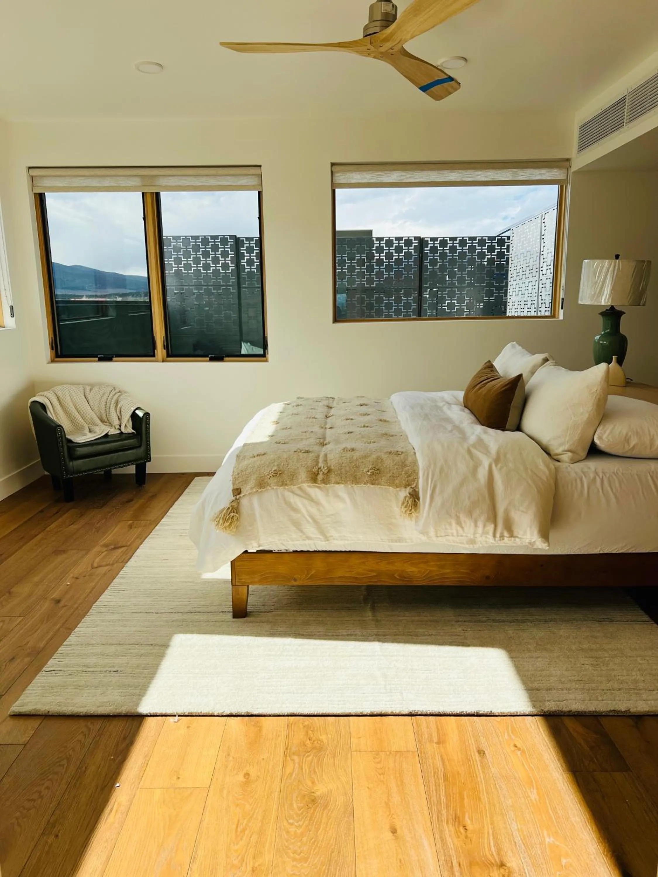 Shorehouse Hotel