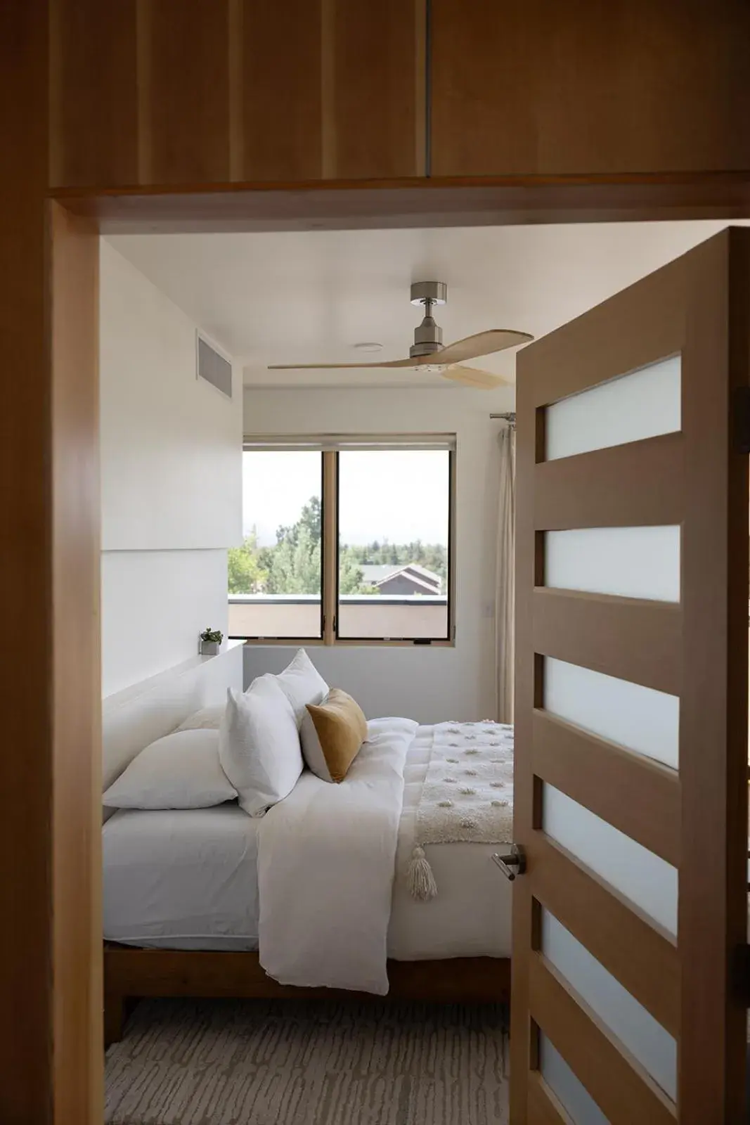 Two-Bedroom Apartment with Balcony and Terrace in Shorehouse Hotel Two-Bedroom Apartment with Balcony and Terrace in Shorehouse Hotel