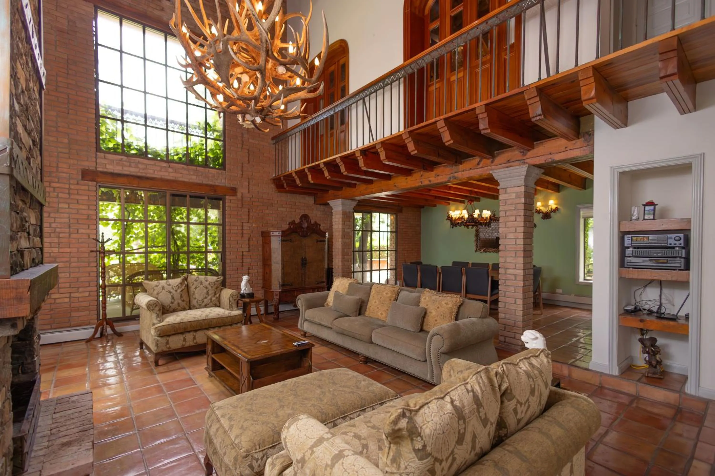 Living room in Casa Rincón by Lumina