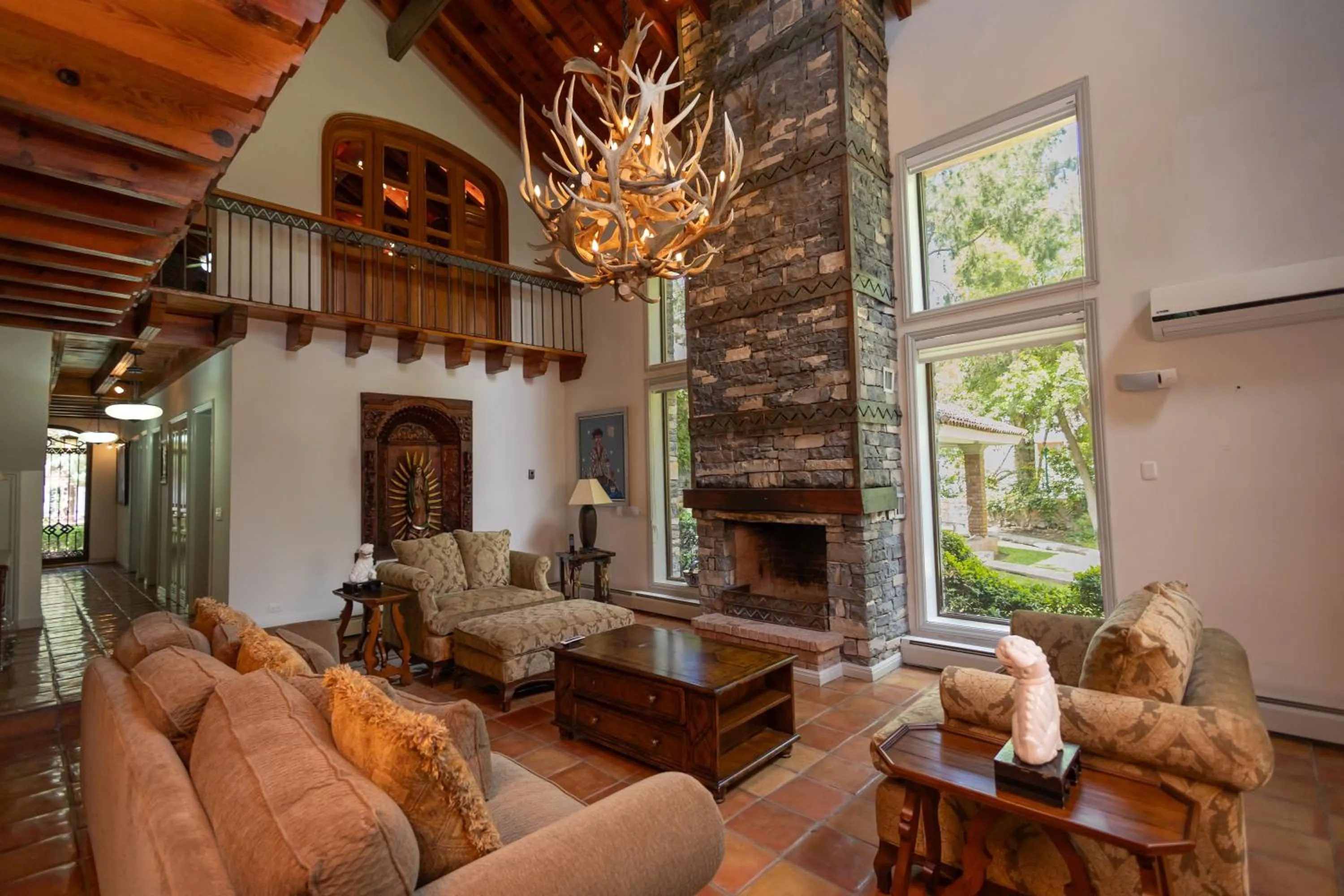 Seating area in Casa Rincón by Lumina