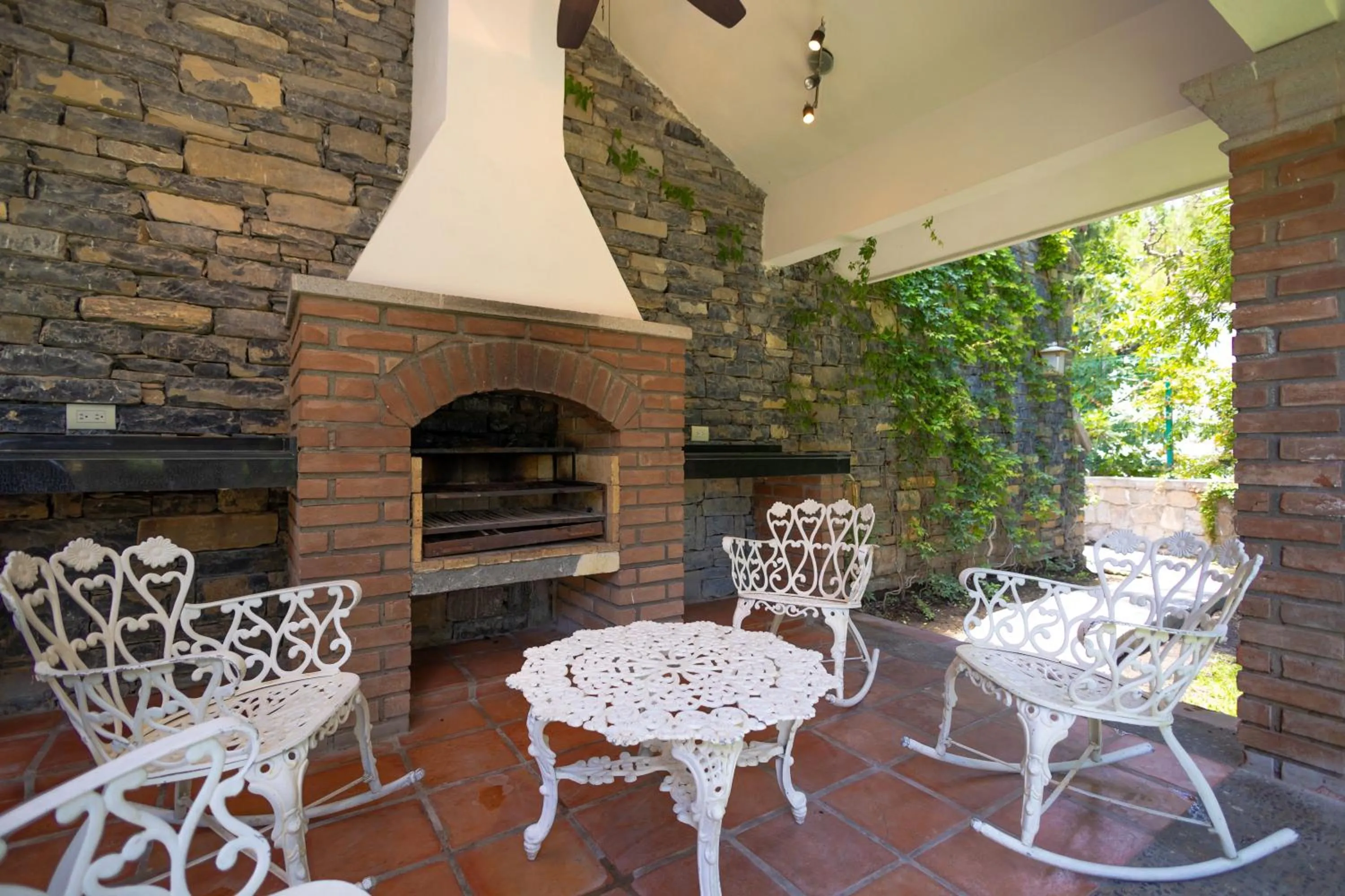 BBQ facilities in Casa Rincón by Lumina