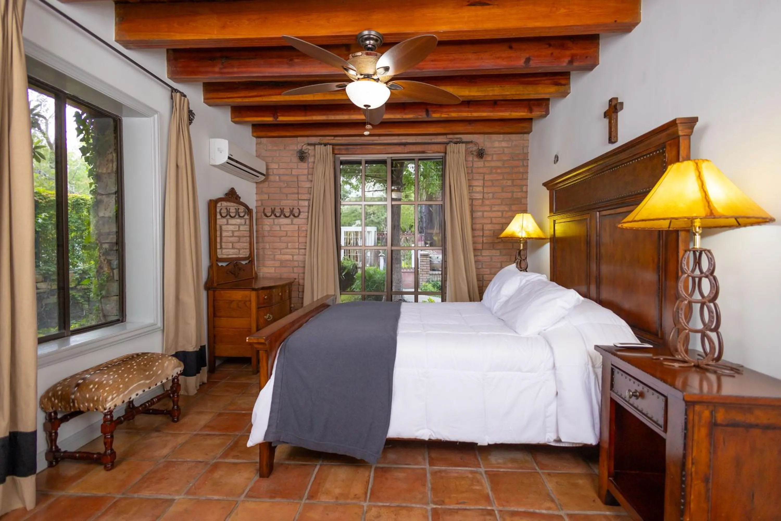 Photo of the whole room, Bed in Casa Rincón by Lumina