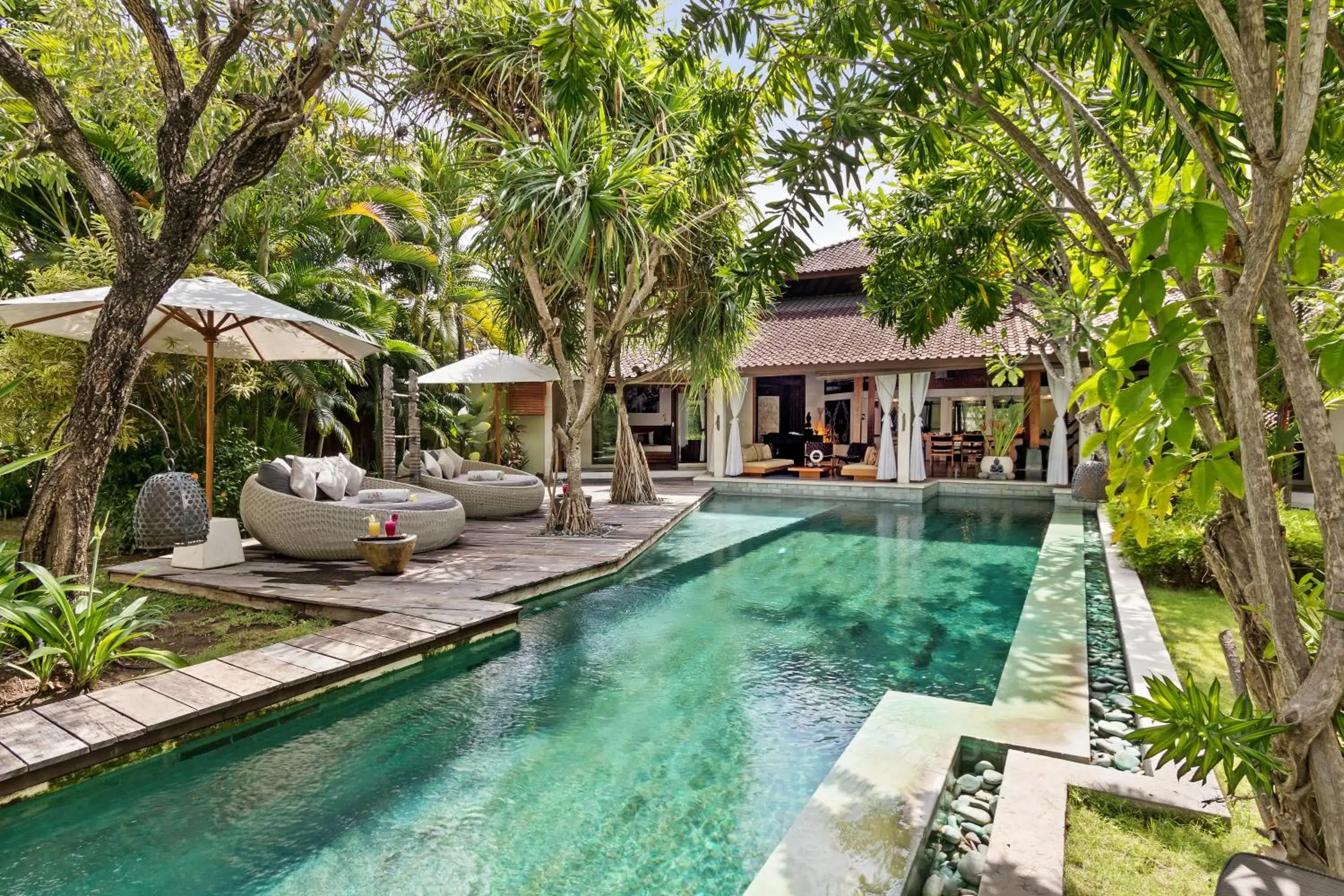Villa Shantika by Villa Finder Villa Shantika by Villa Finder