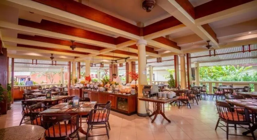 Hyton Leelavadee Hotel