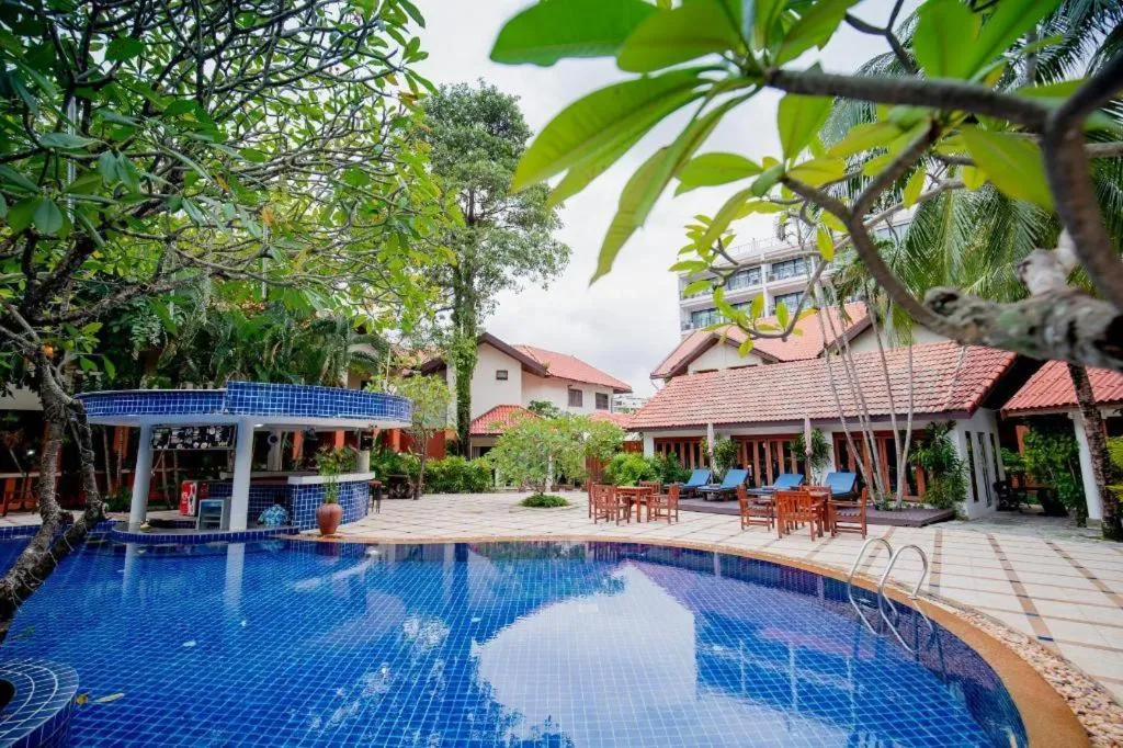 Hyton Leelavadee Hotel