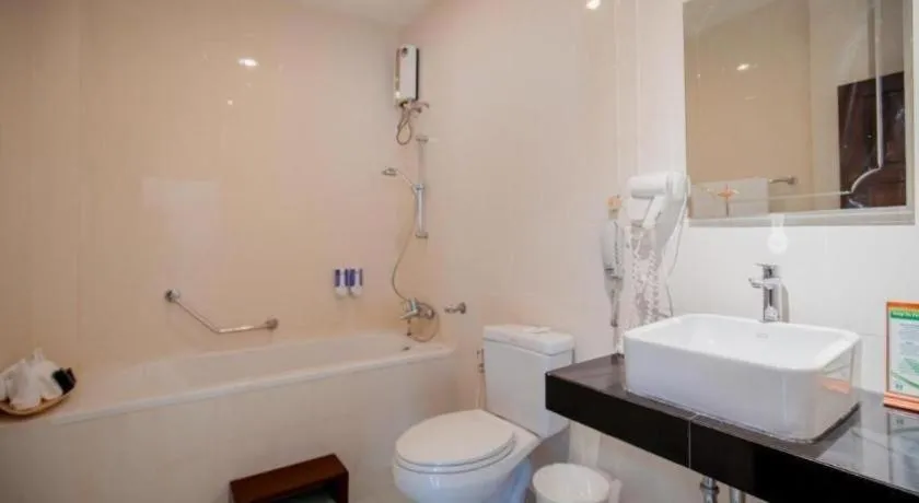 Hyton Leelavadee Hotel