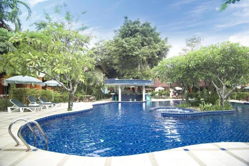 Hyton Leelavadee Hotel