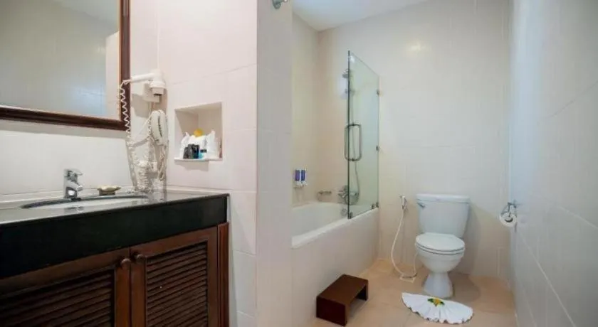 Hyton Leelavadee Hotel