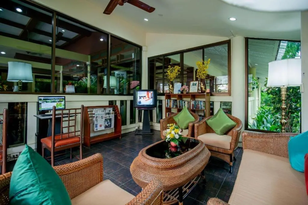 Hyton Leelavadee Hotel