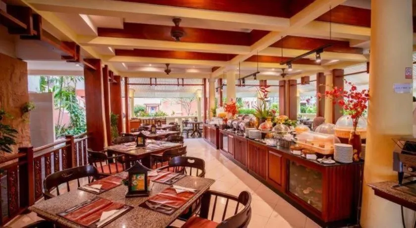 Hyton Leelavadee Hotel