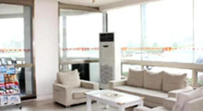 Jinjiang Inn Tianjin Binhai New District Tanggu Metro Station