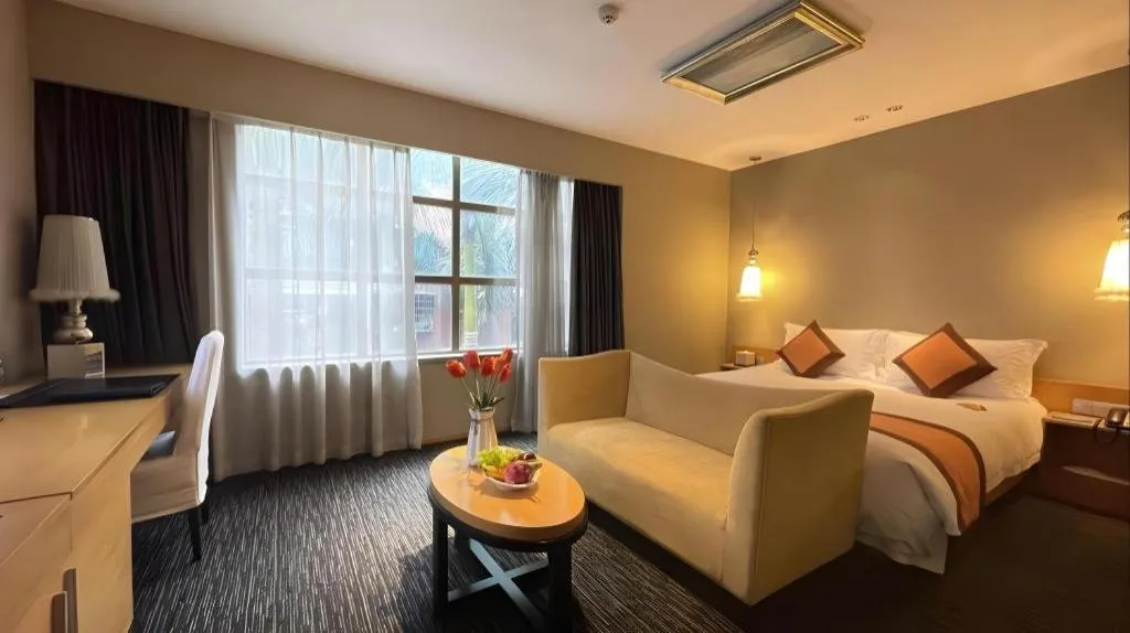 Bed in Guangzhou Carat Hotel