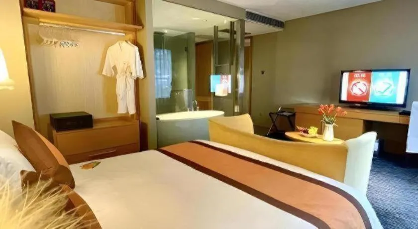 Bed in Guangzhou Carat Hotel