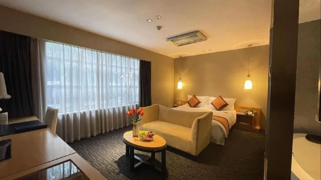 Bed in Guangzhou Carat Hotel