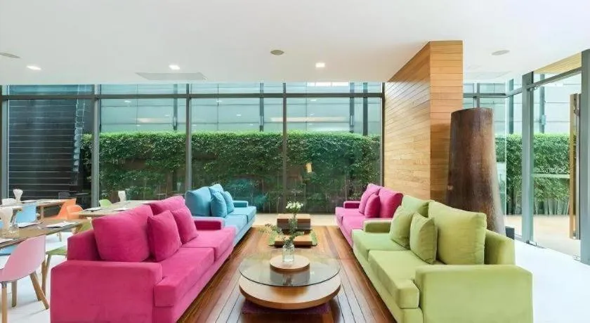 Seven Zea Chic Hotel