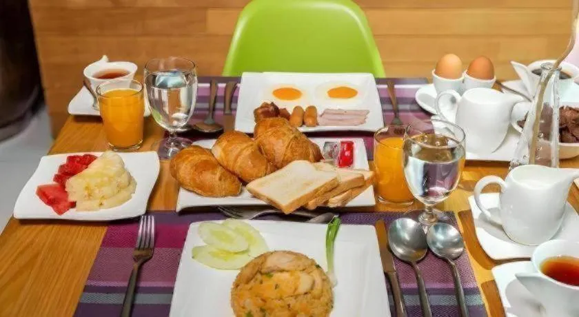 Seven Zea Chic Hotel