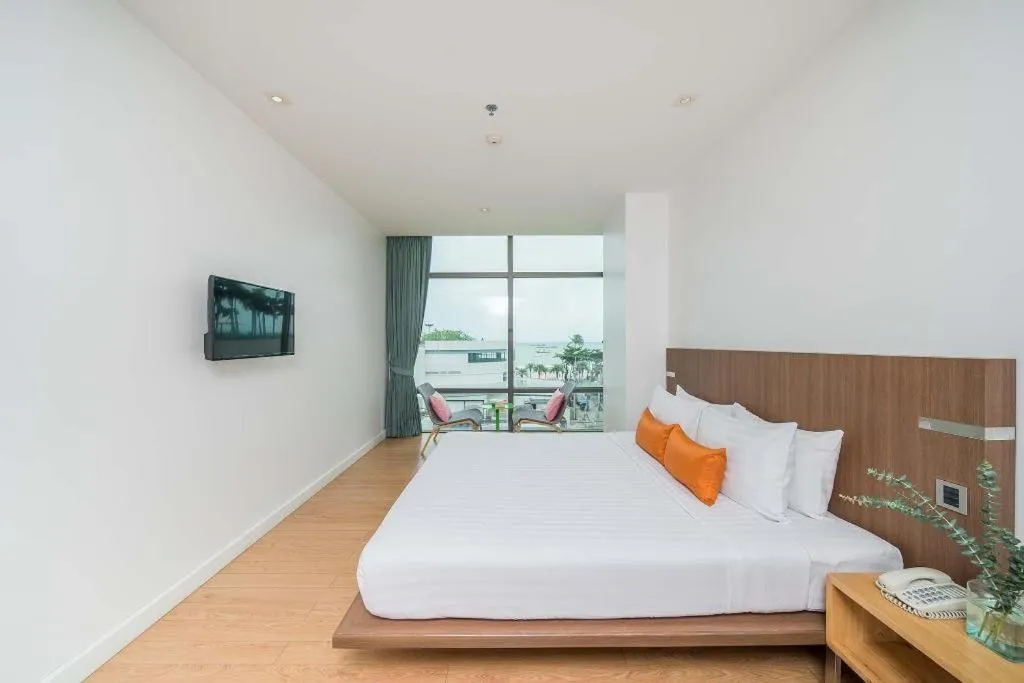 Bed in Seven Zea Chic Hotel