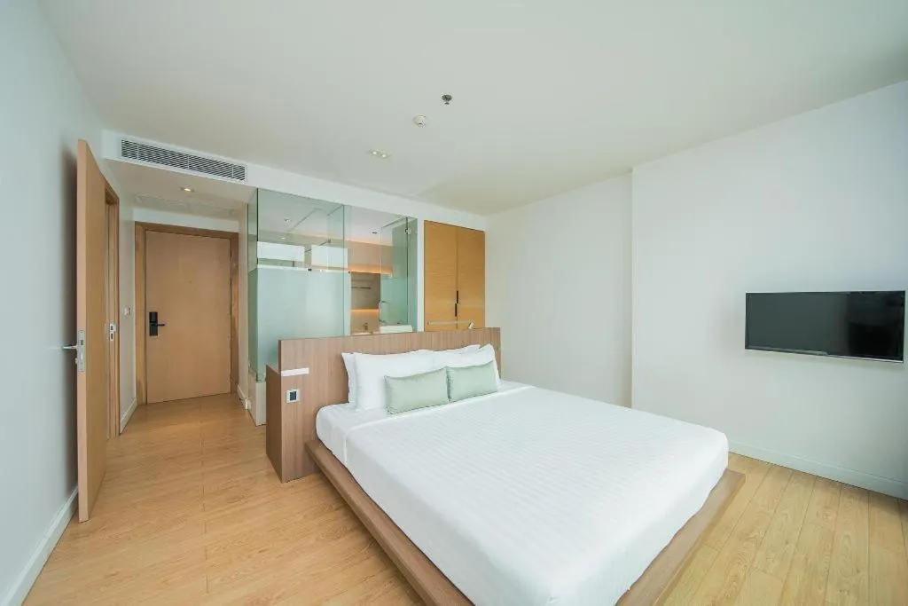 Bed in Seven Zea Chic Hotel