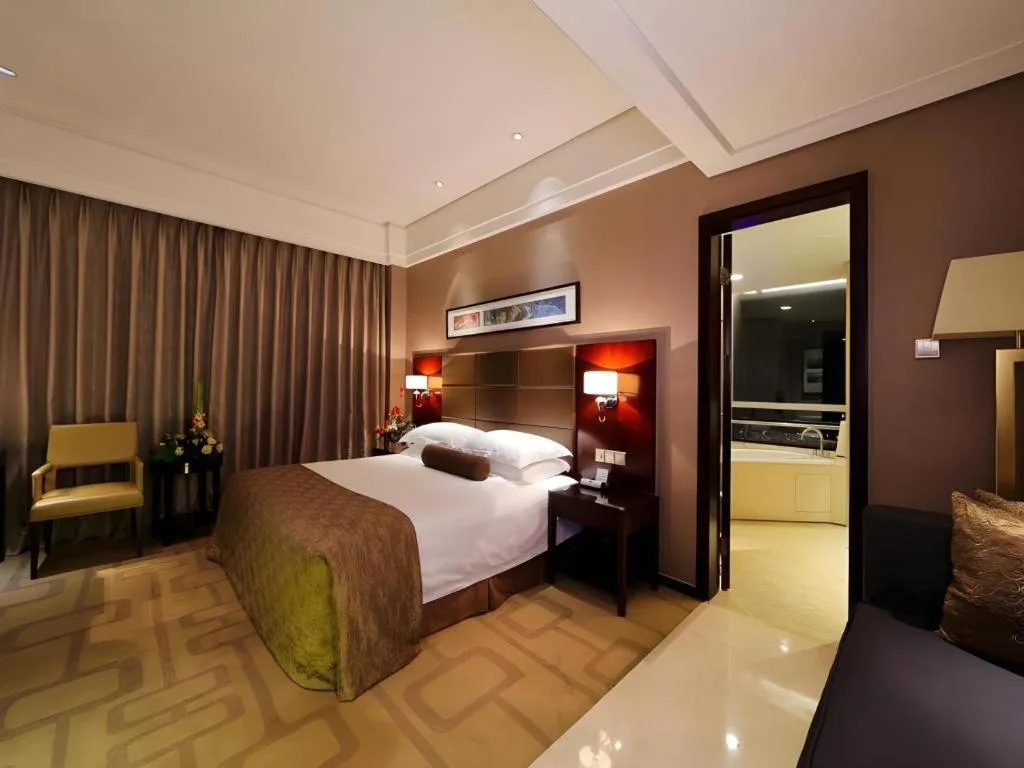 Bed in Kinho Narada Hotel